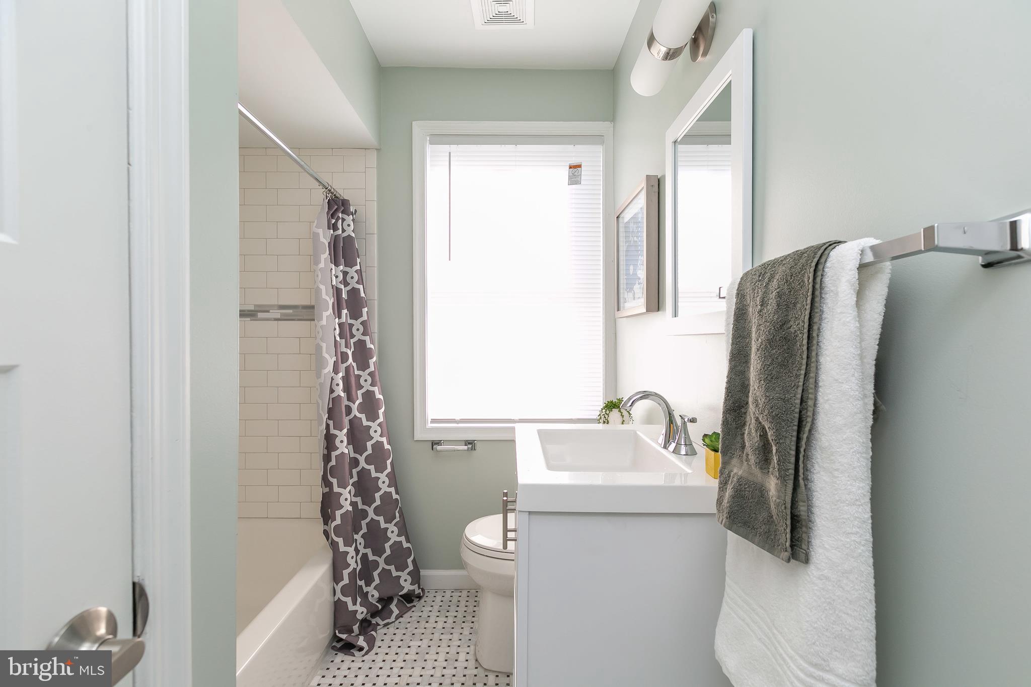 RAMBLEWOOD - Residential