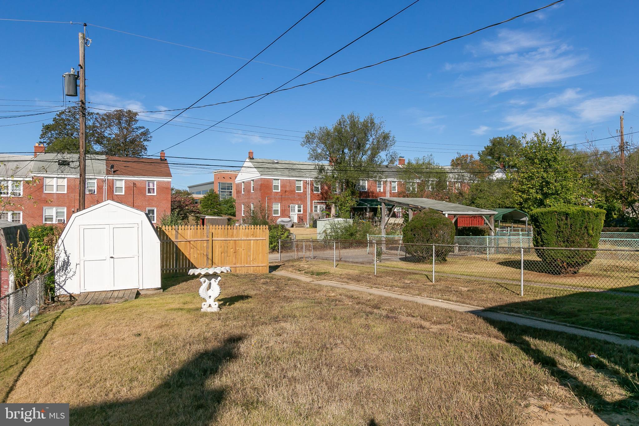 RAMBLEWOOD - Residential