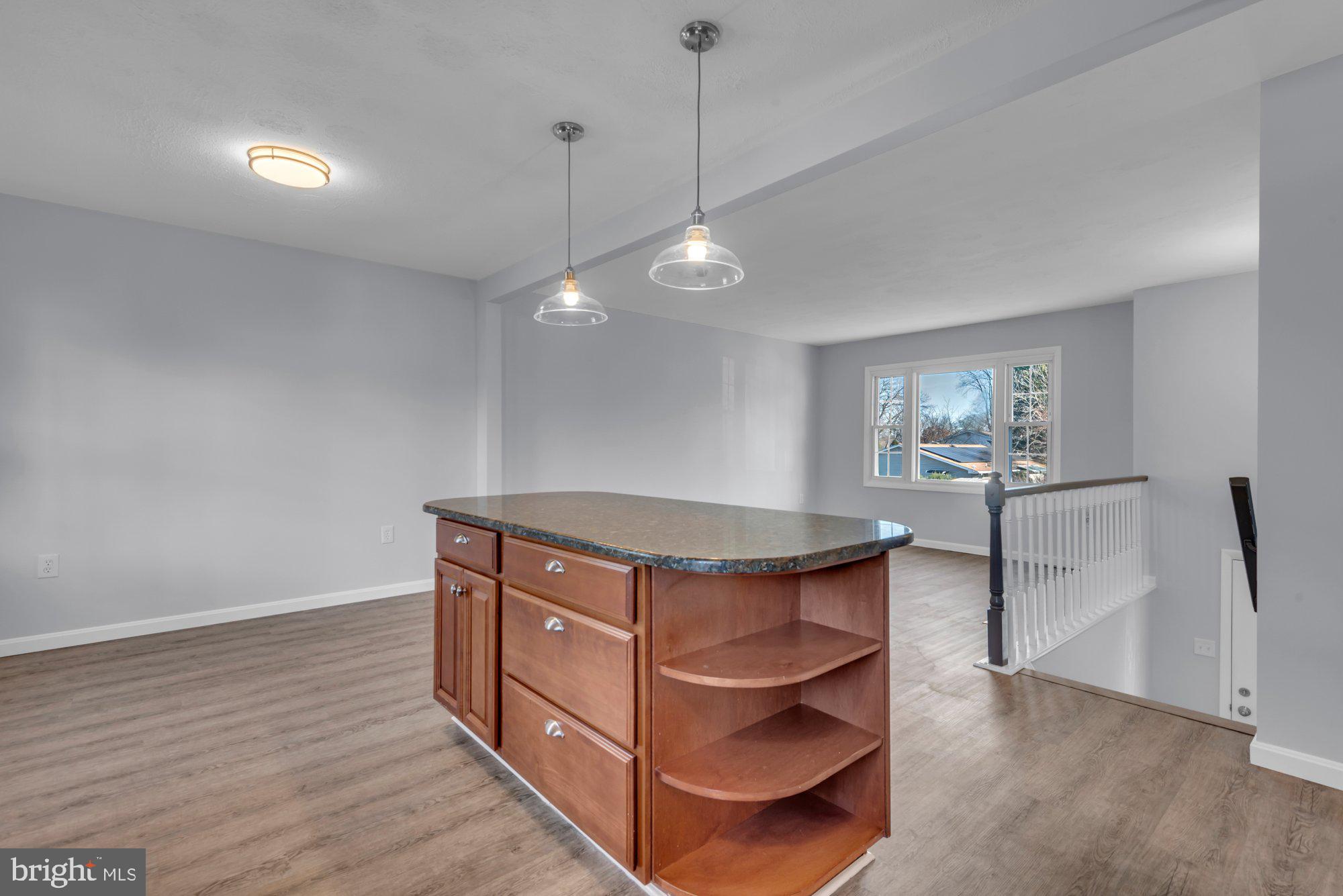 FOUR SEASONS ESTATES - Residential