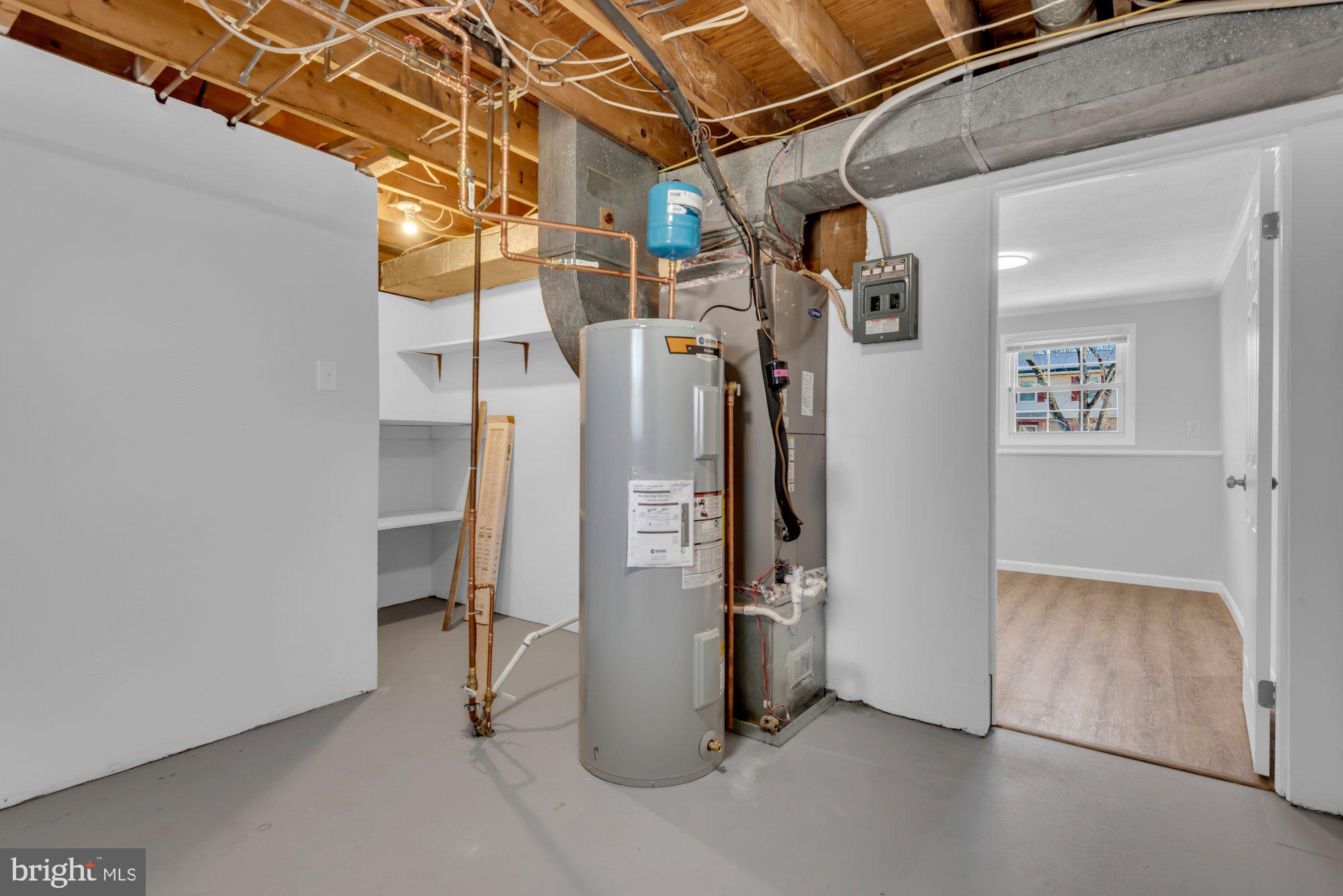 FOUR SEASONS ESTATES - Residential