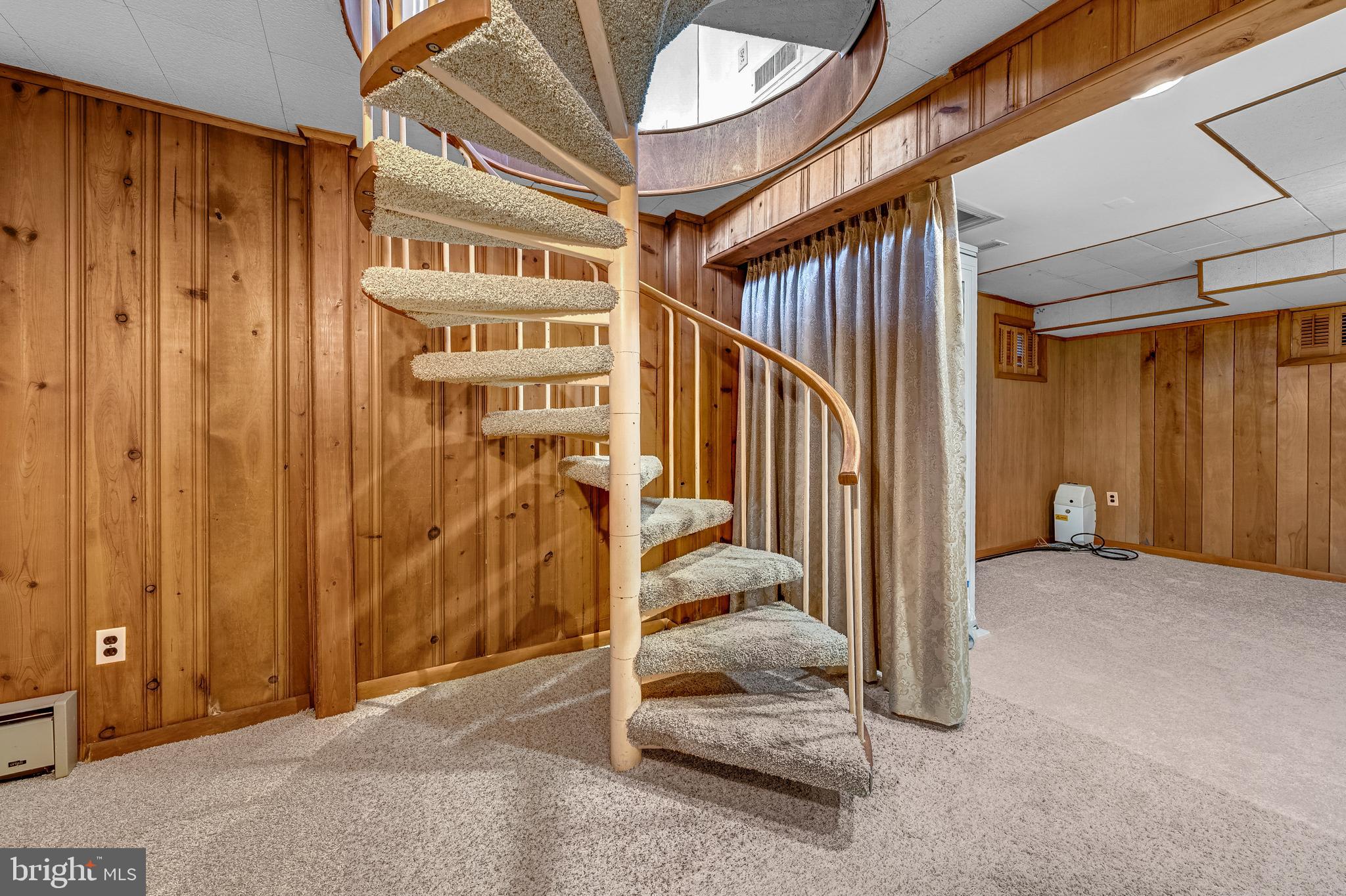 SHIRLEY WOODS - Residential