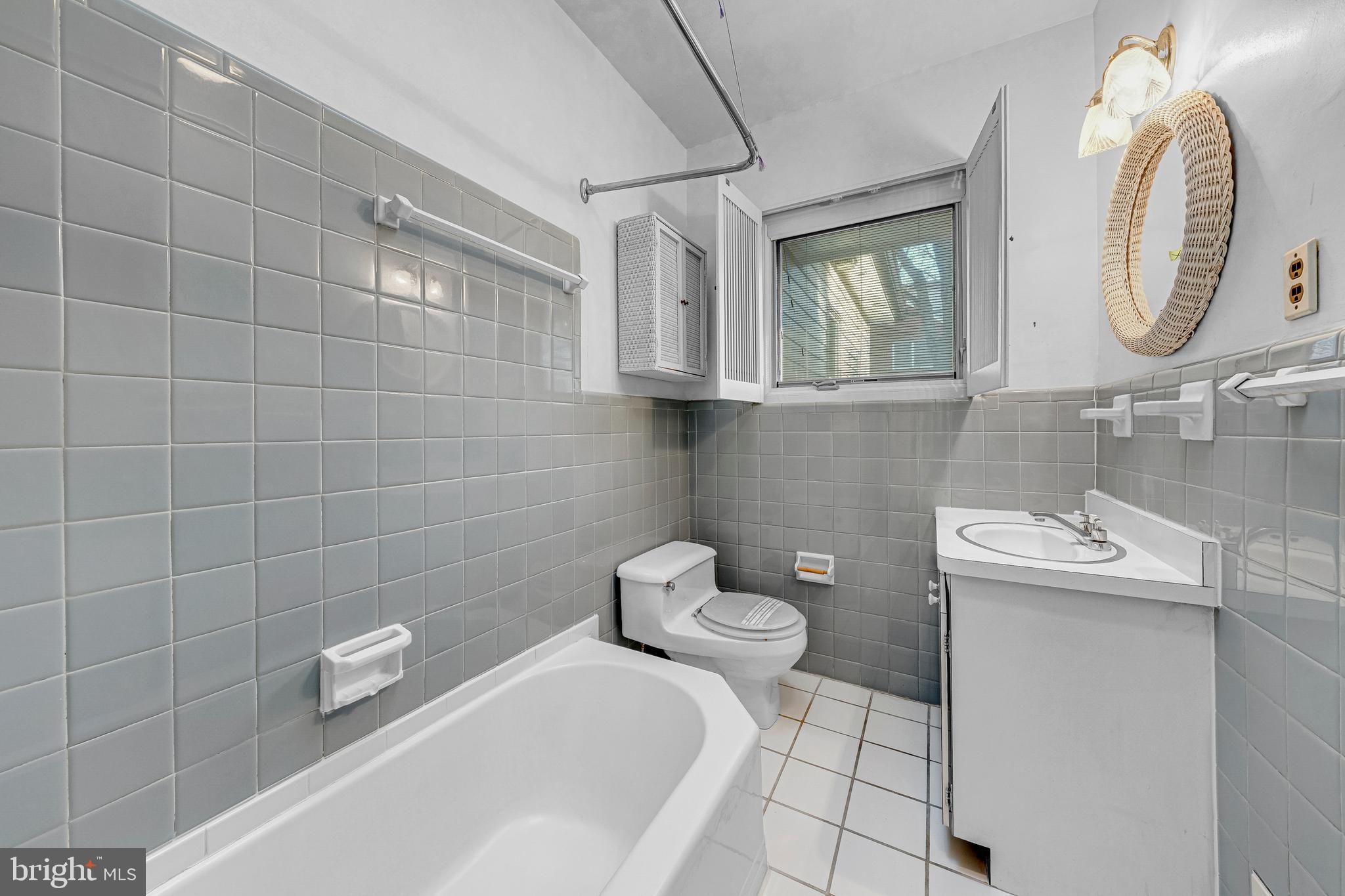 SHIRLEY WOODS - Residential