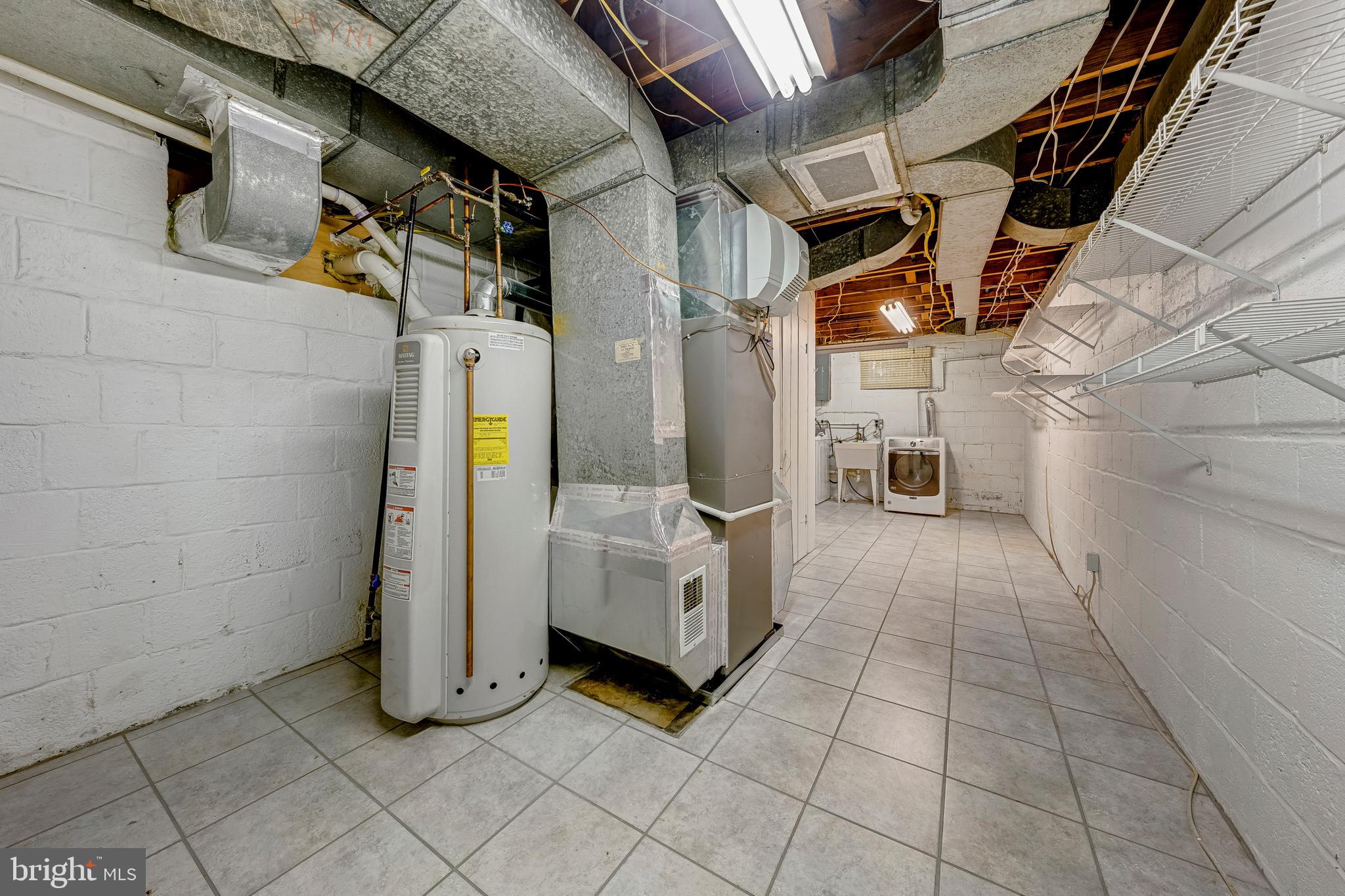 SHIRLEY WOODS - Residential