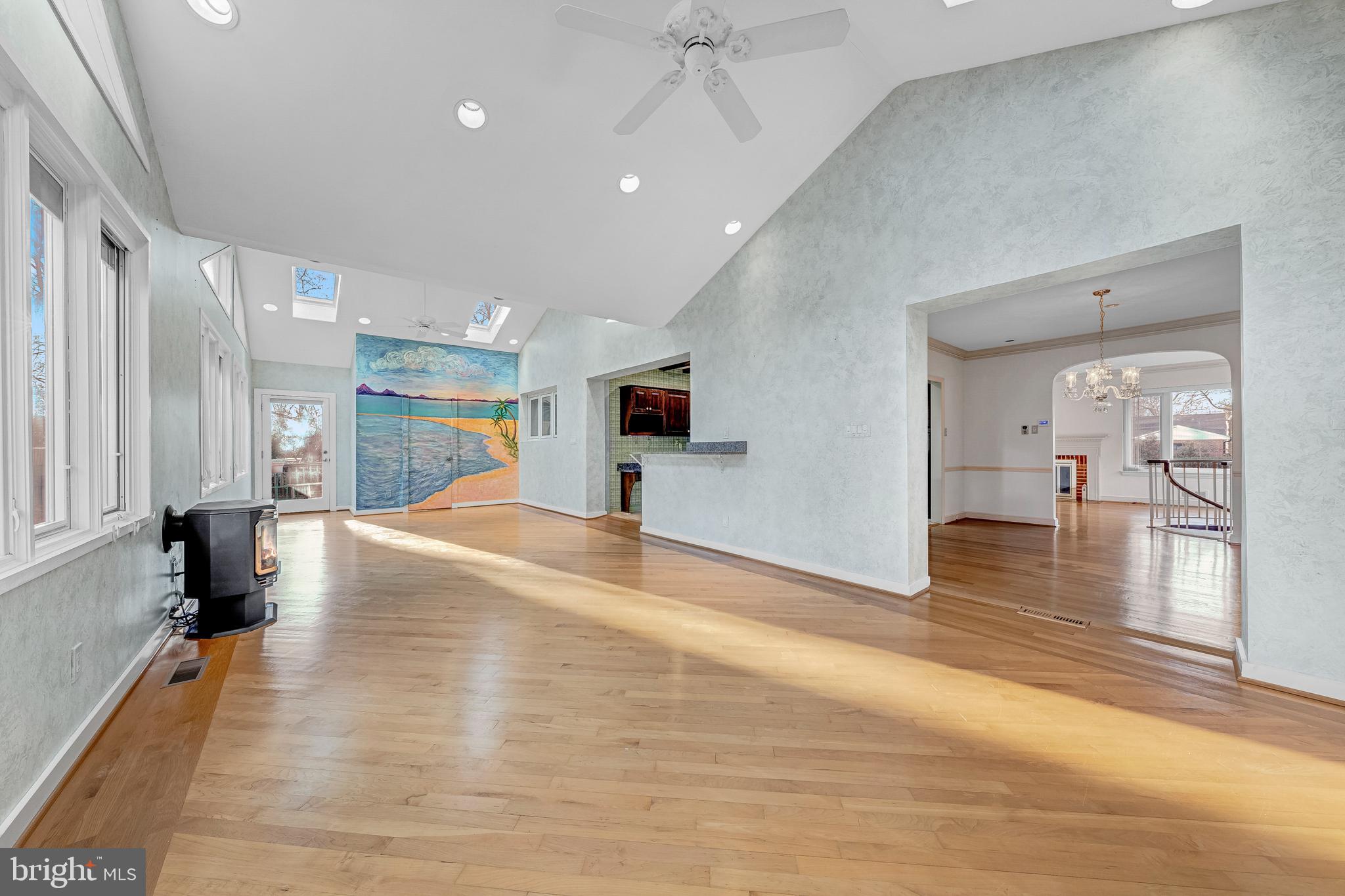 SHIRLEY WOODS - Residential