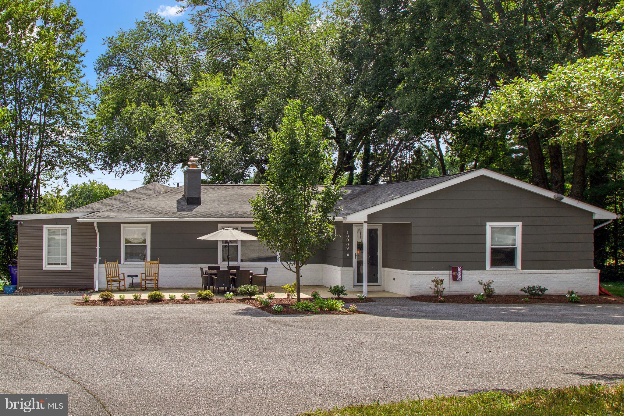 FONT HILL MANOR - Residential