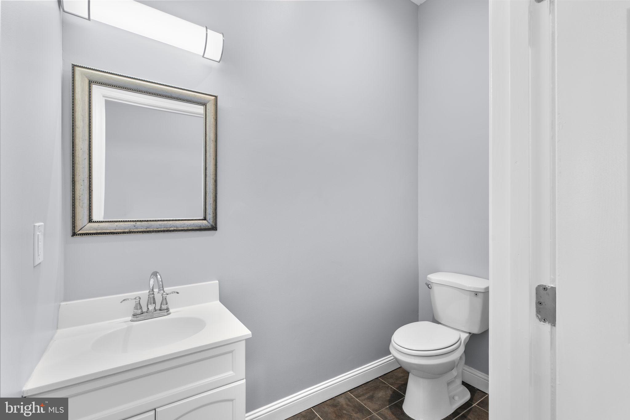 FONT HILL MANOR - Residential