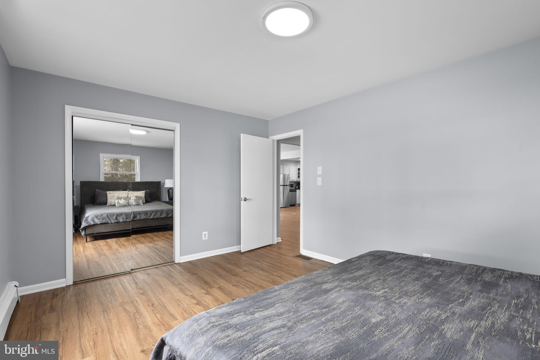 FONT HILL MANOR - Residential