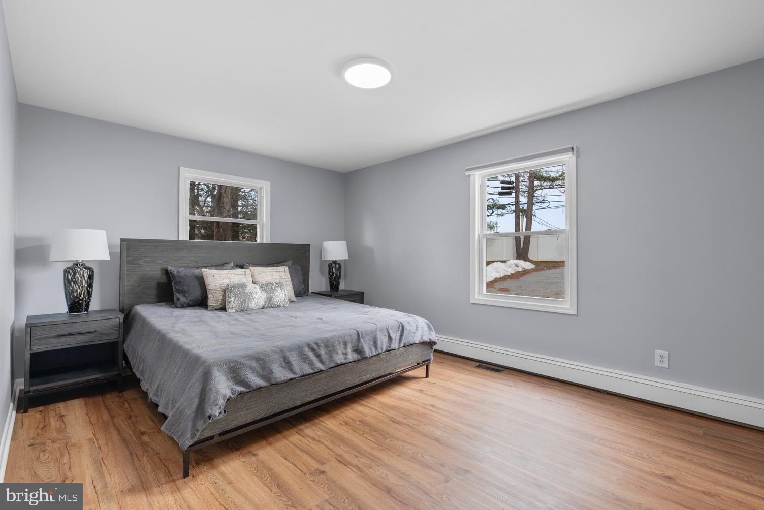 FONT HILL MANOR - Residential