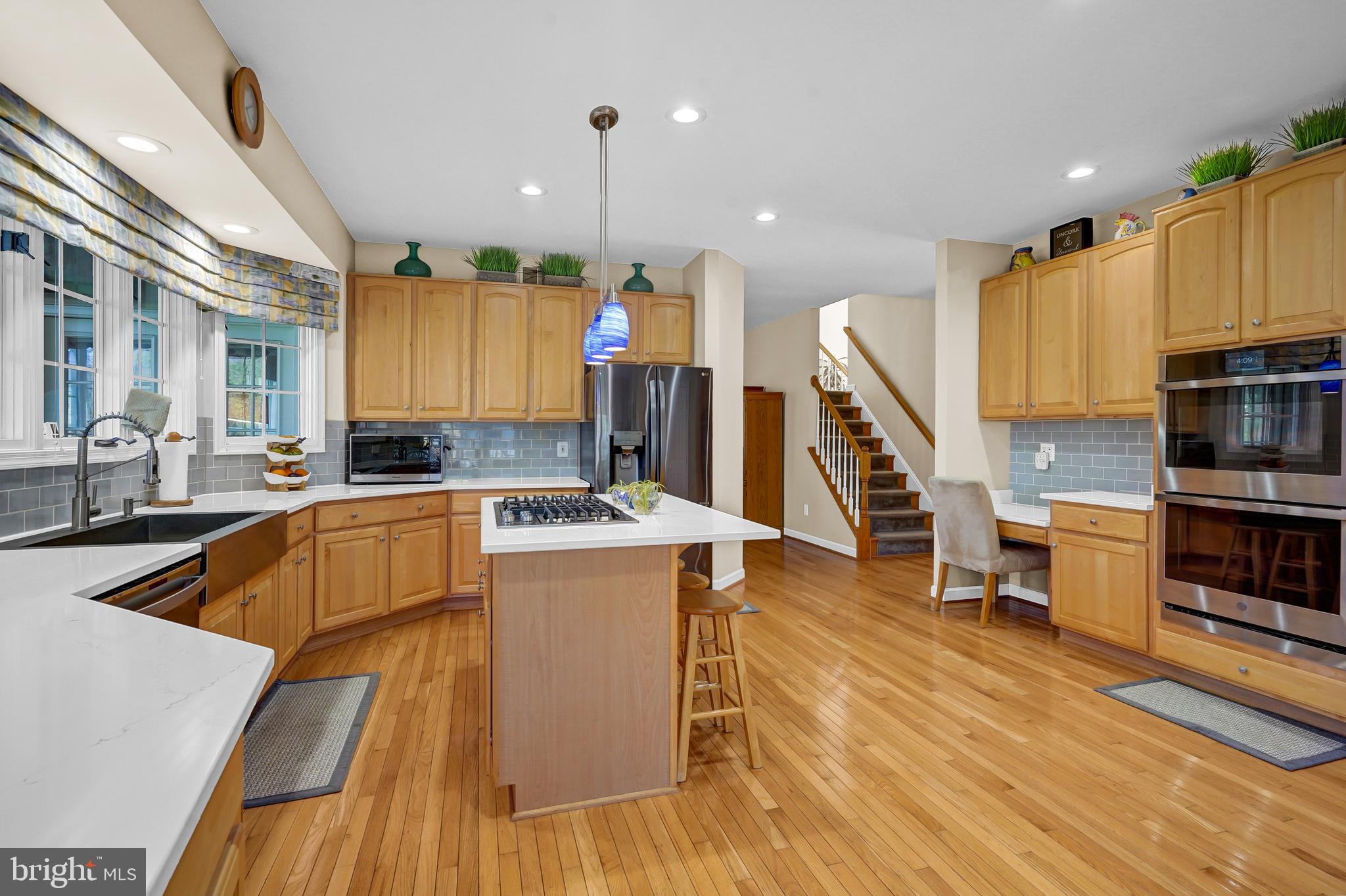 HUNTER ESTATES - Residential