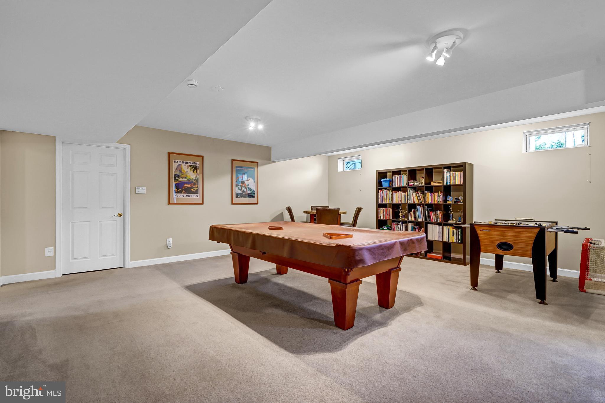 HUNTER ESTATES - Residential