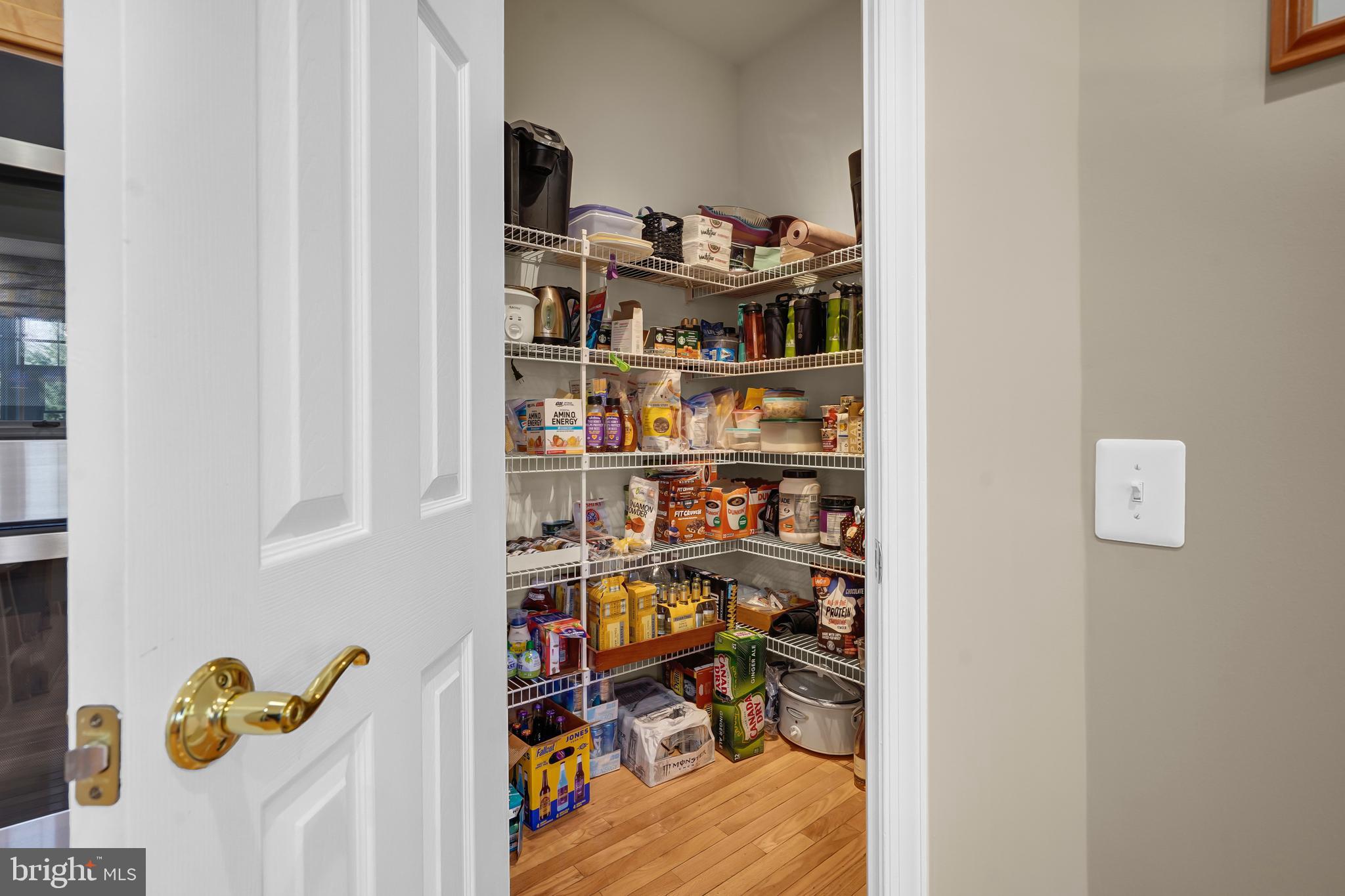 HUNTER ESTATES - Residential