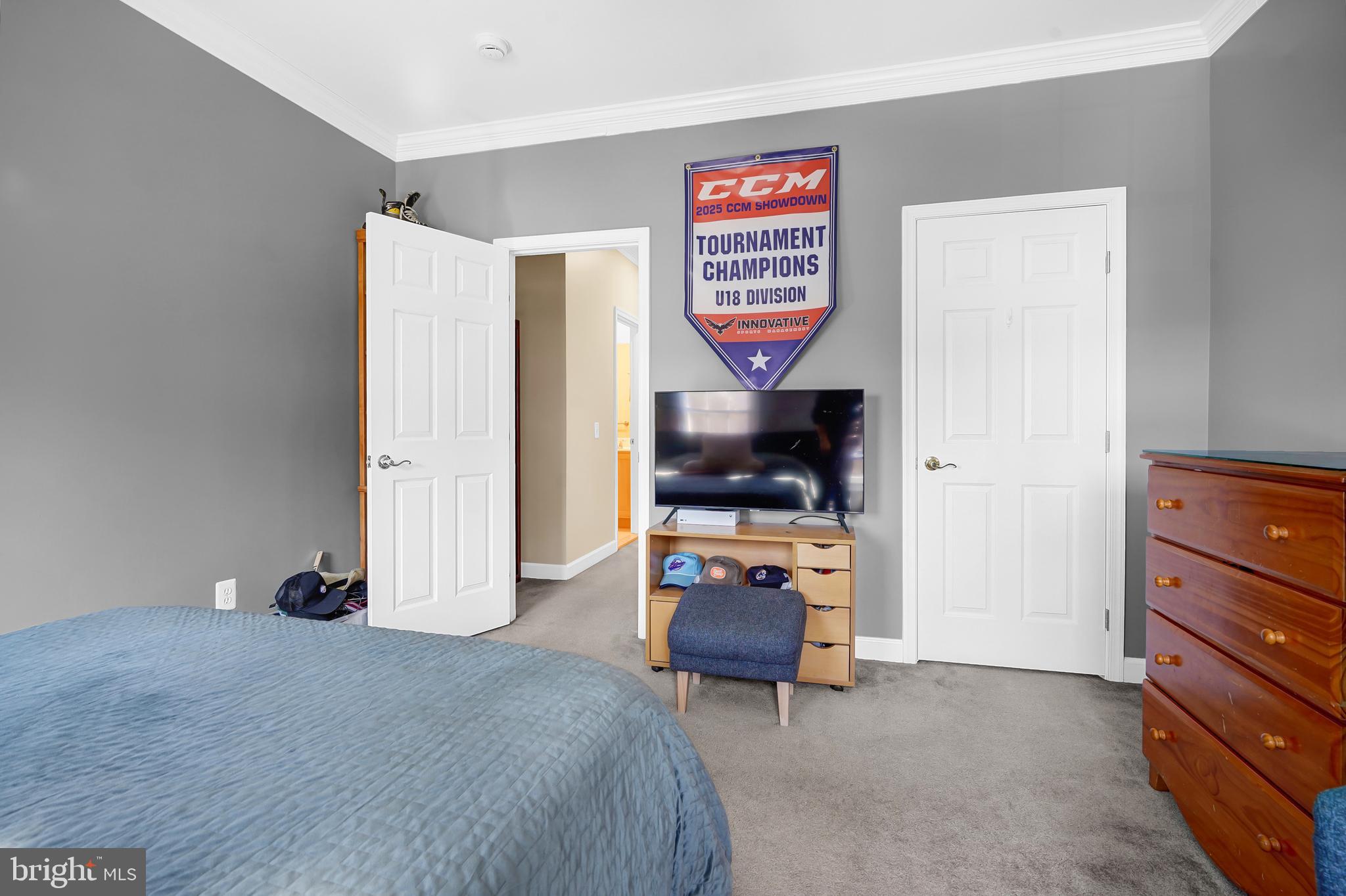 HUNTER ESTATES - Residential