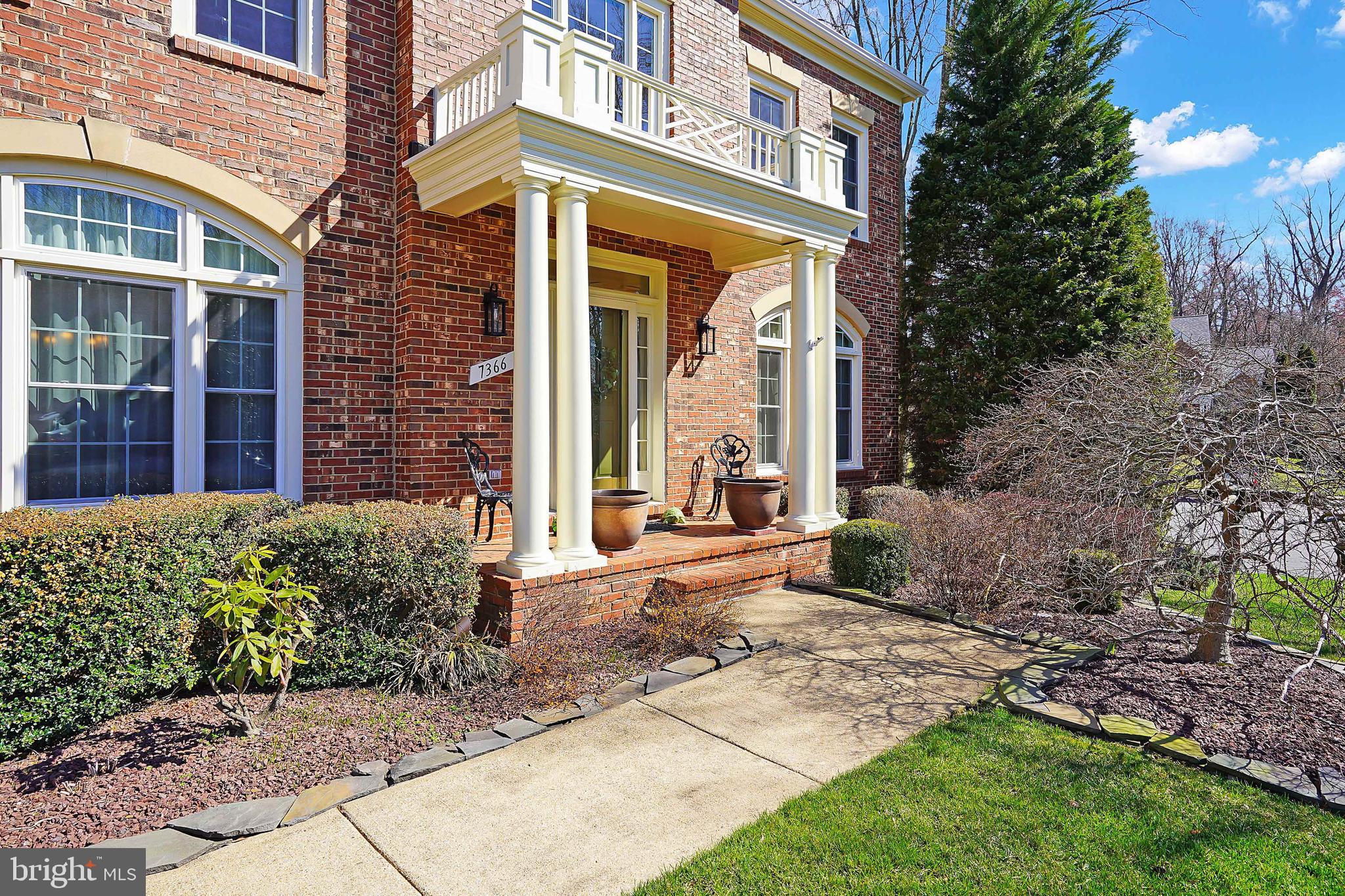 7366 HUNTERS OAK COURT