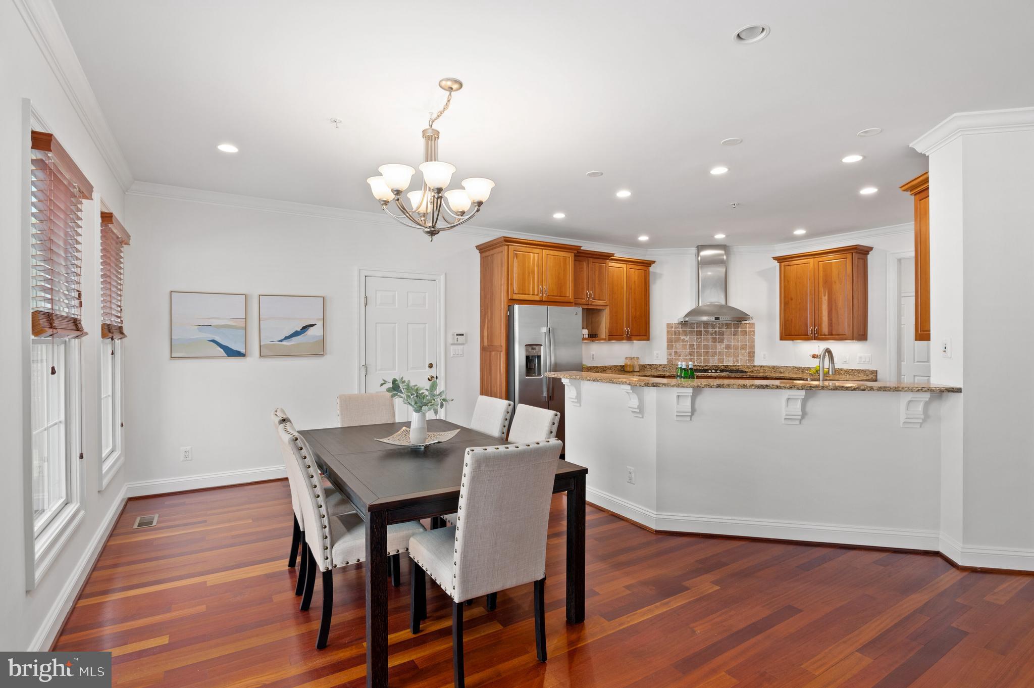 AYRLAWN - Residential