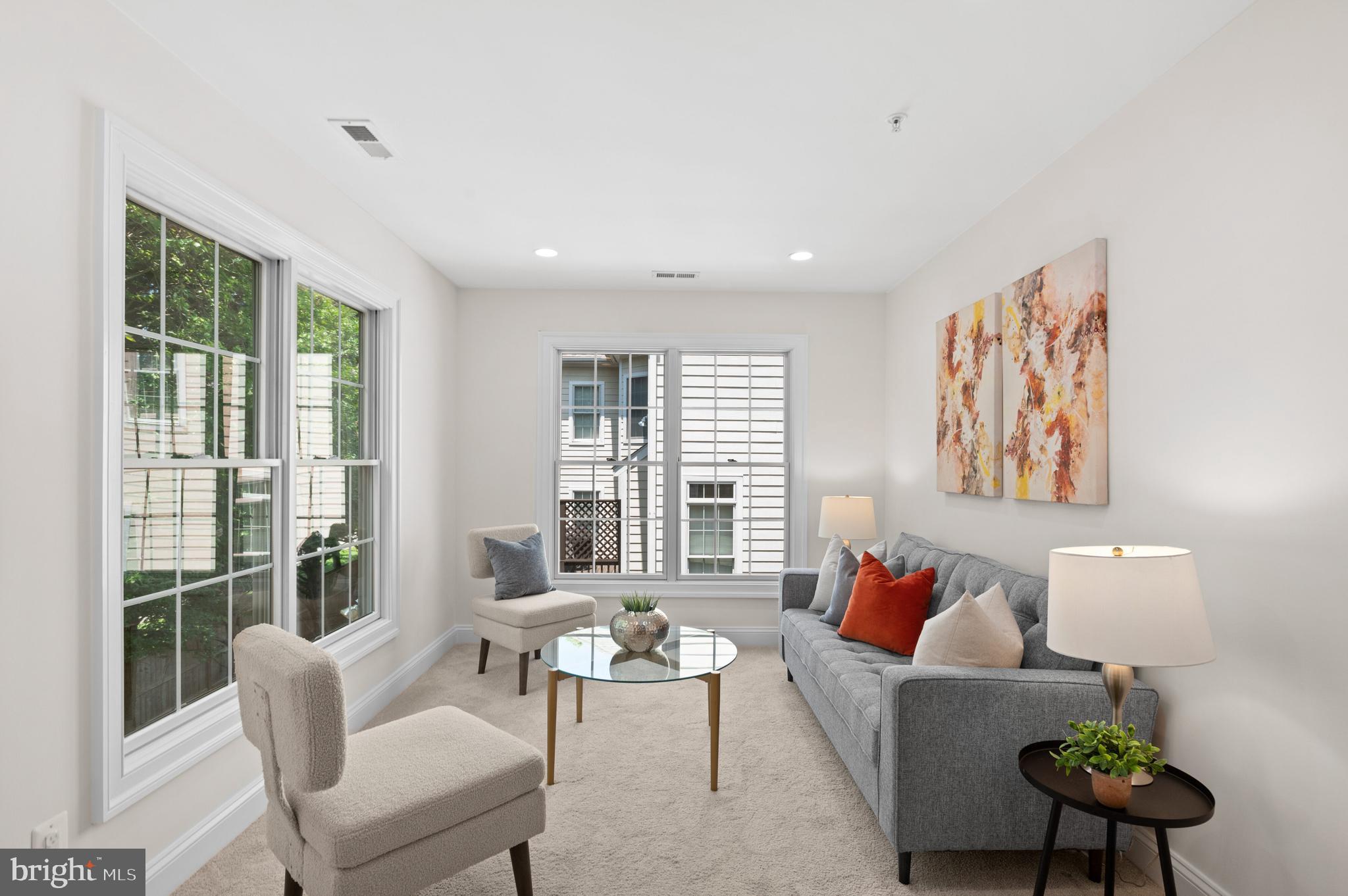 AYRLAWN - Residential