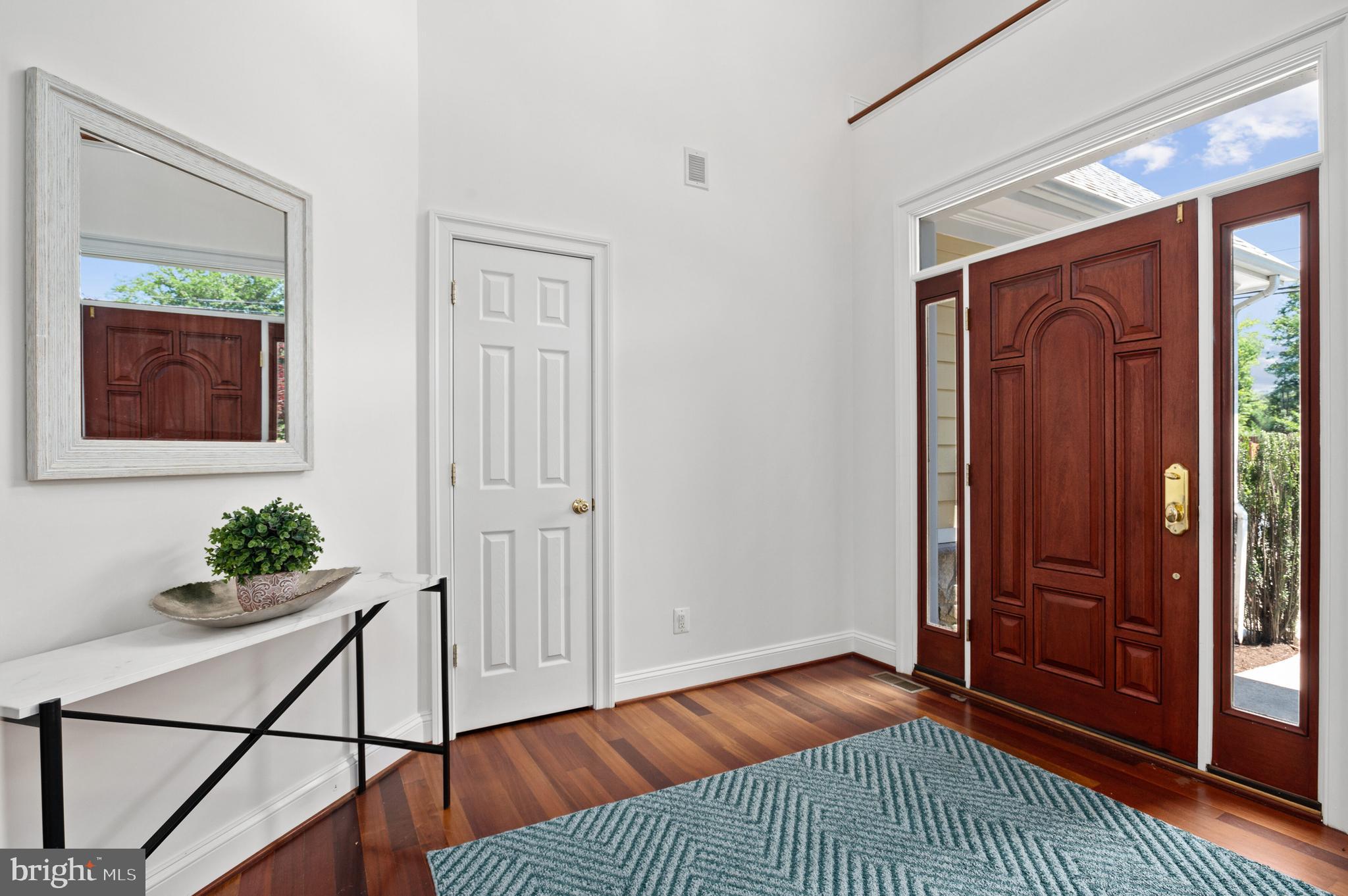 AYRLAWN - Residential