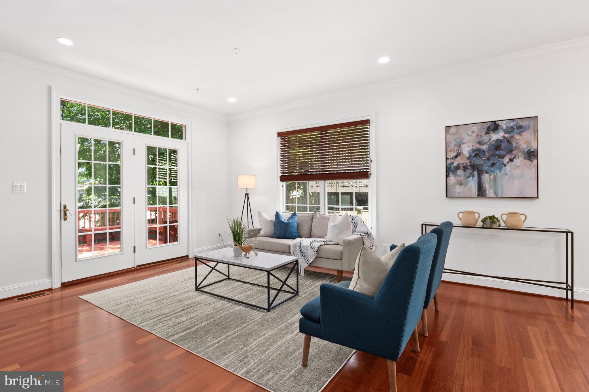 AYRLAWN - Residential