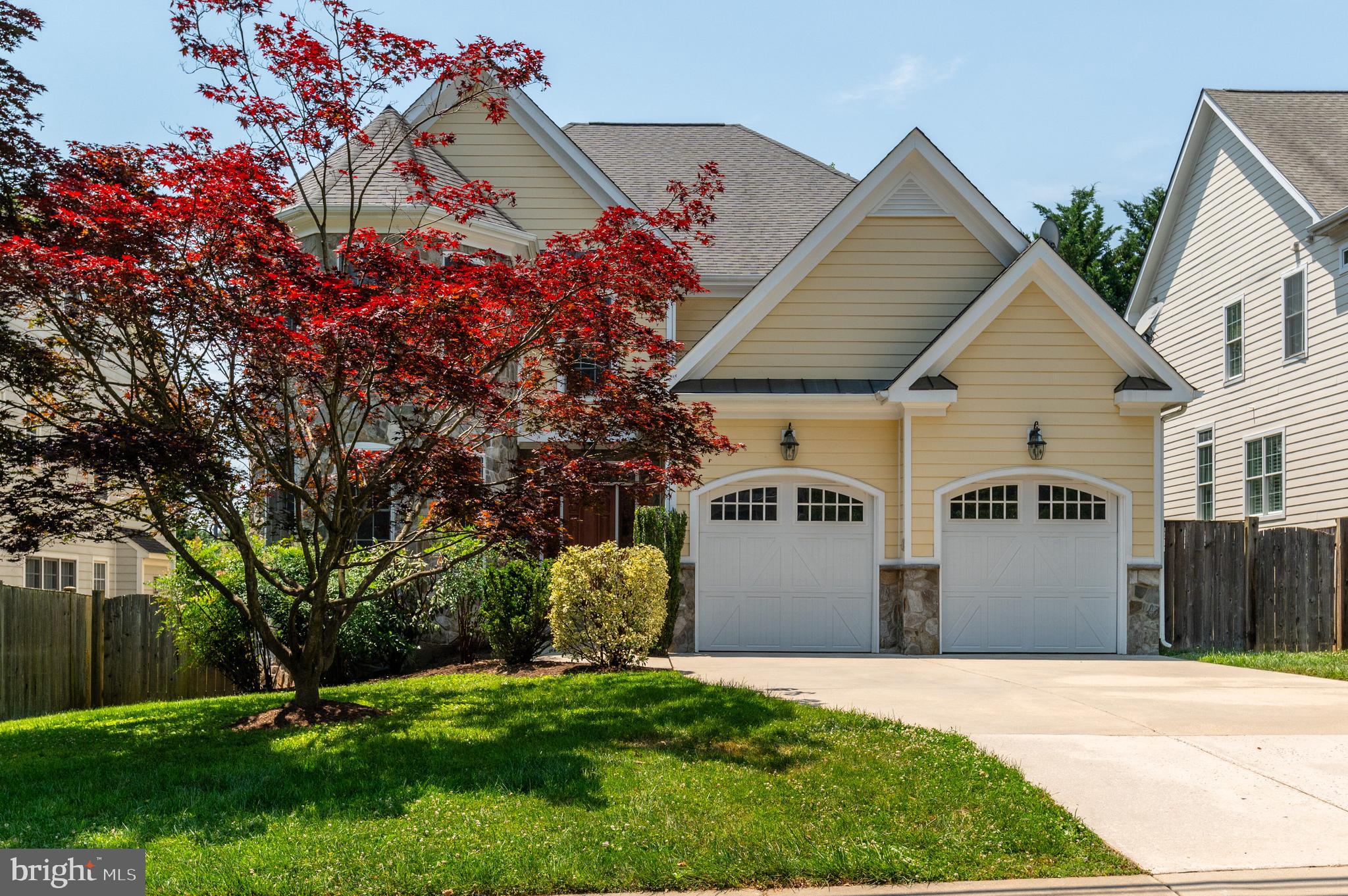 AYRLAWN - Residential