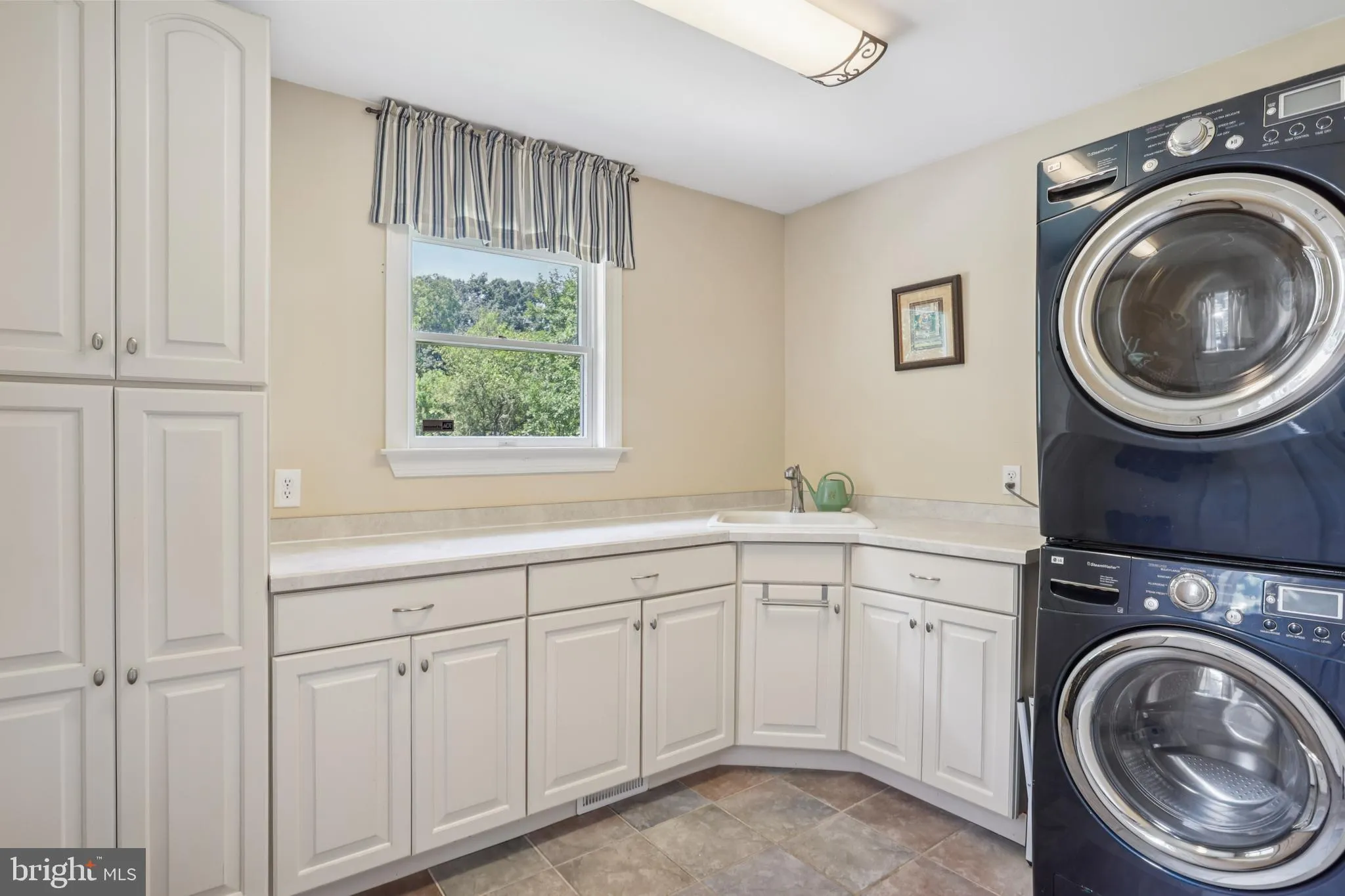 Orefield, Pennsylvania 18069, United States, 4 Bedrooms Bedrooms, ,3 BathroomsBathrooms,Residential,Contingent,187592