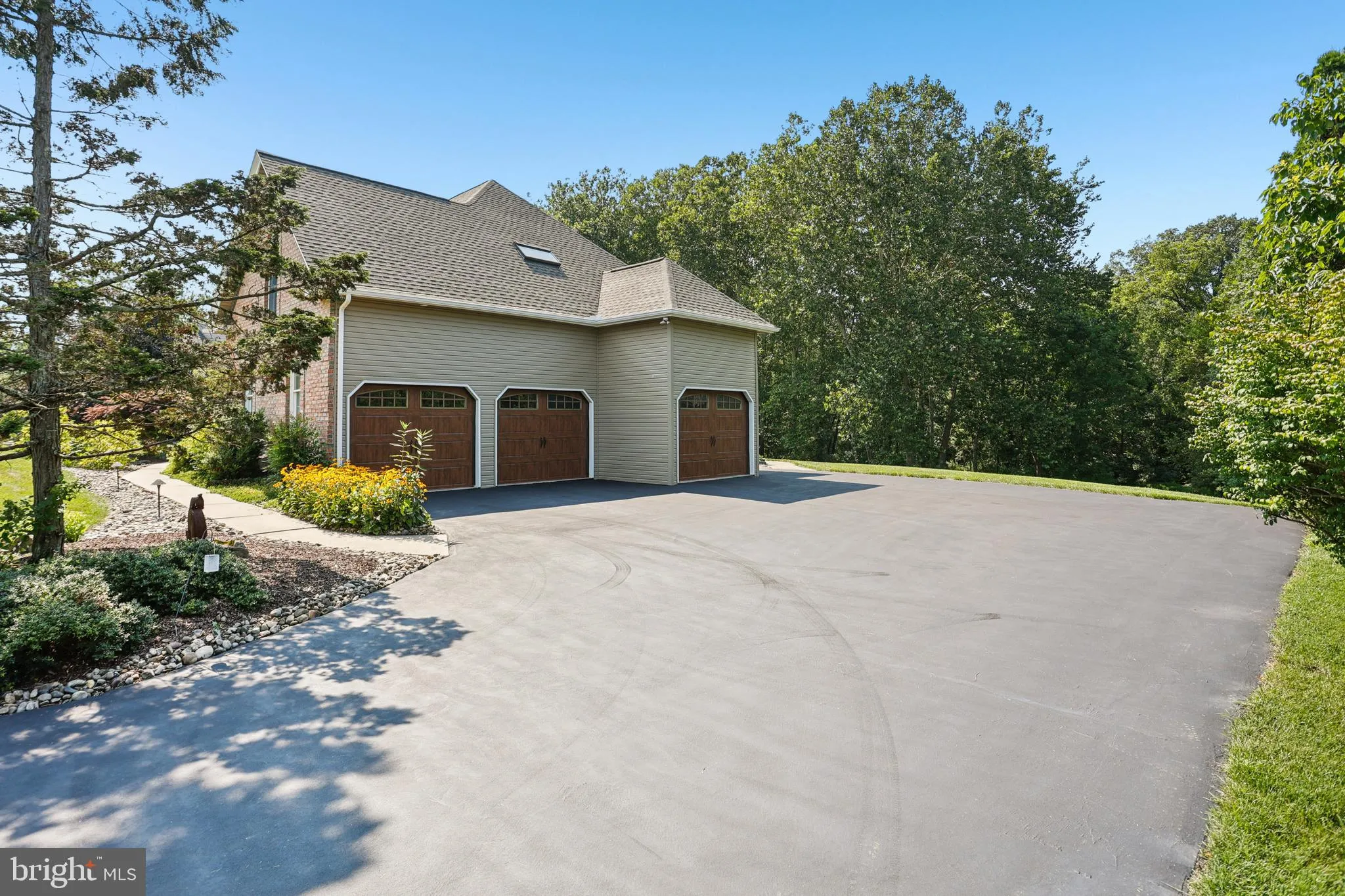 Orefield, Pennsylvania 18069, United States, 4 Bedrooms Bedrooms, ,3 BathroomsBathrooms,Residential,Contingent,187592