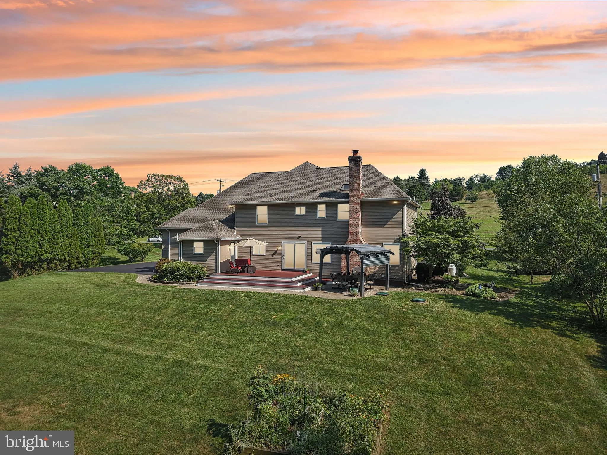 Orefield, Pennsylvania 18069, United States, 4 Bedrooms Bedrooms, ,3 BathroomsBathrooms,Residential,Contingent,187592