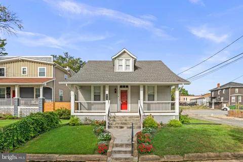 3724 35th Street, Mount Rainier, MD 20712 - #: MDPG2220958