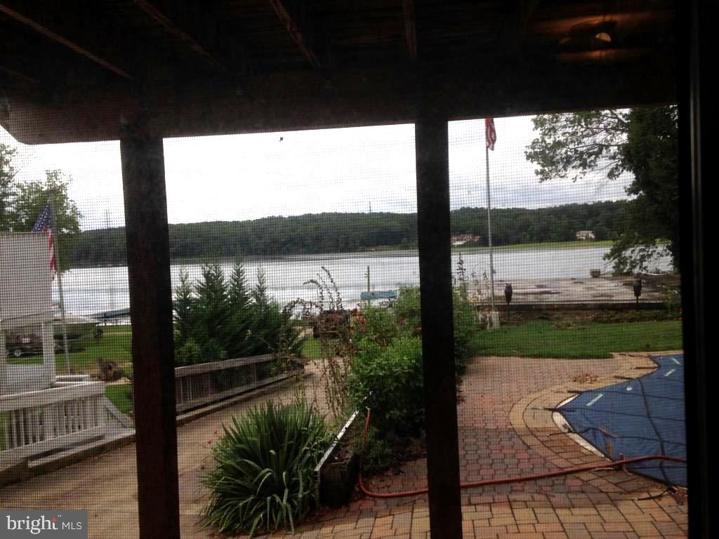 18306 POSSUM POINT ROAD