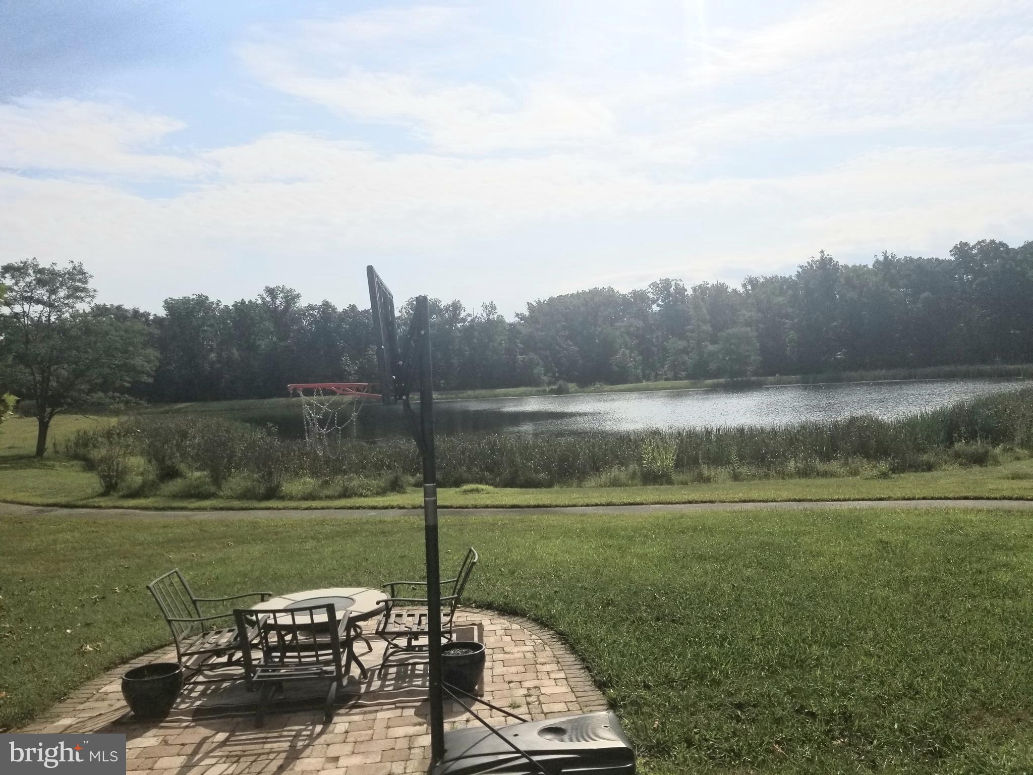 HAMPTON SUB-PLAT 1> - Residential Lease