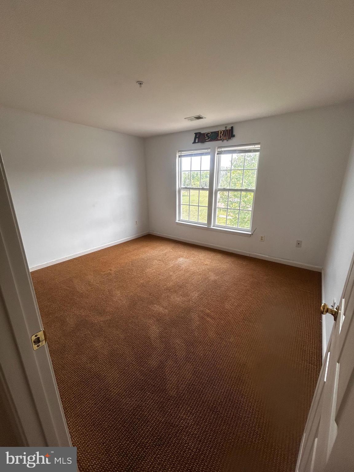 HAMPTON SUB-PLAT 1> - Residential Lease