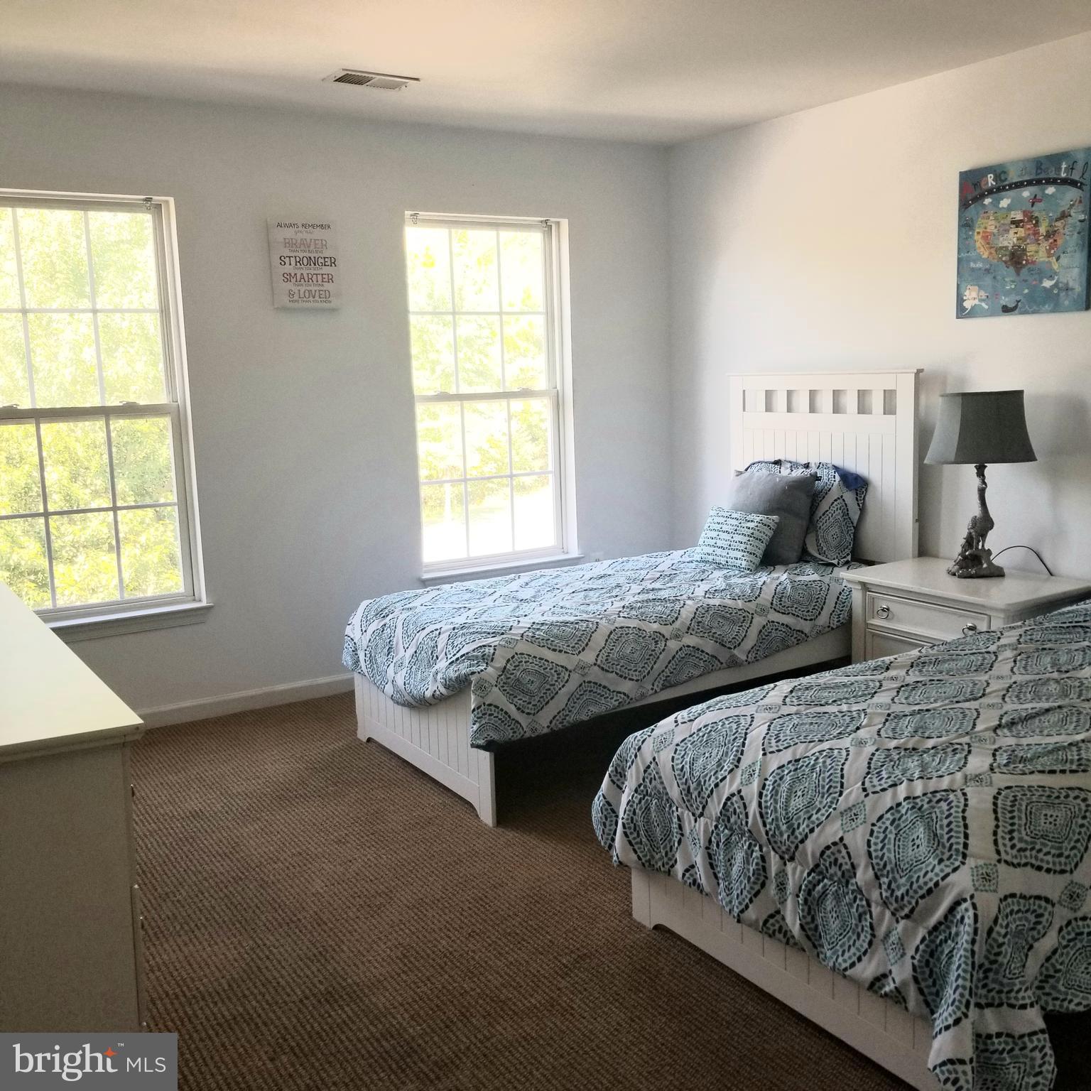 HAMPTON SUB-PLAT 1> - Residential Lease