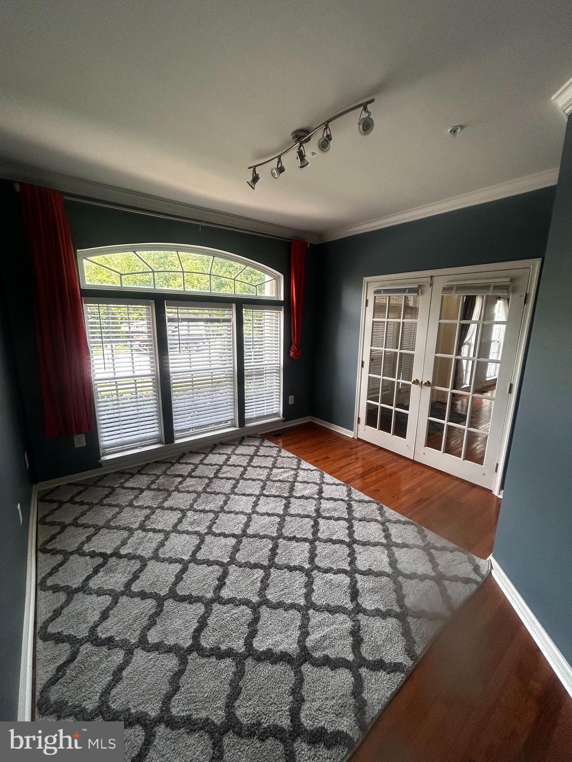 HAMPTON SUB-PLAT 1> - Residential Lease