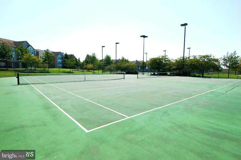 PINEY ORCHARD - Residential