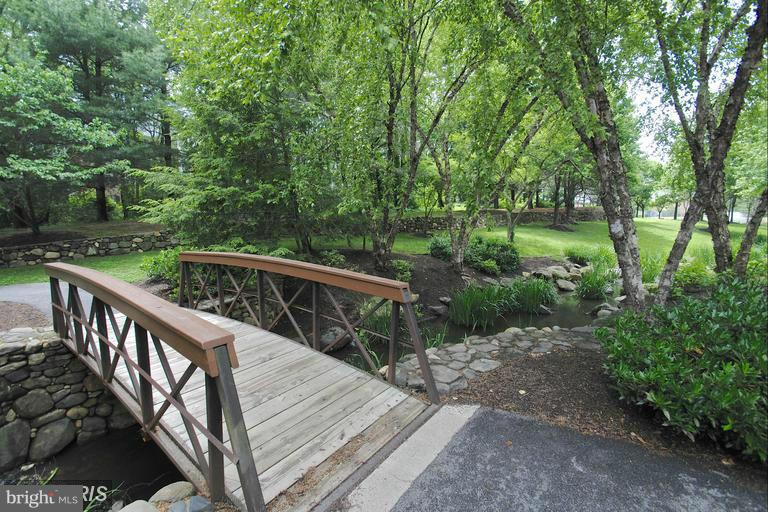 PINEY ORCHARD - Residential