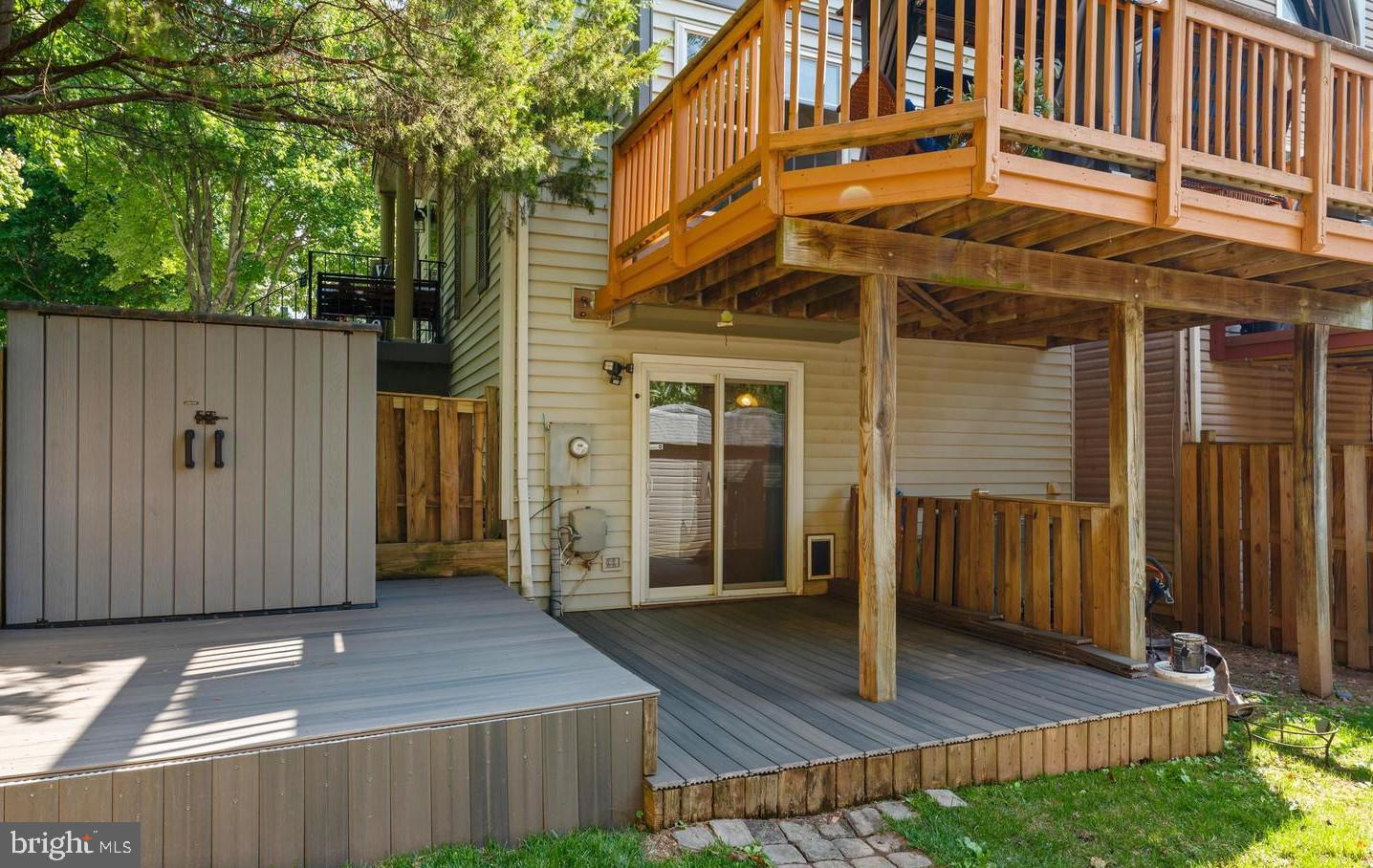 SINGLETONS GROVE - Residential Lease