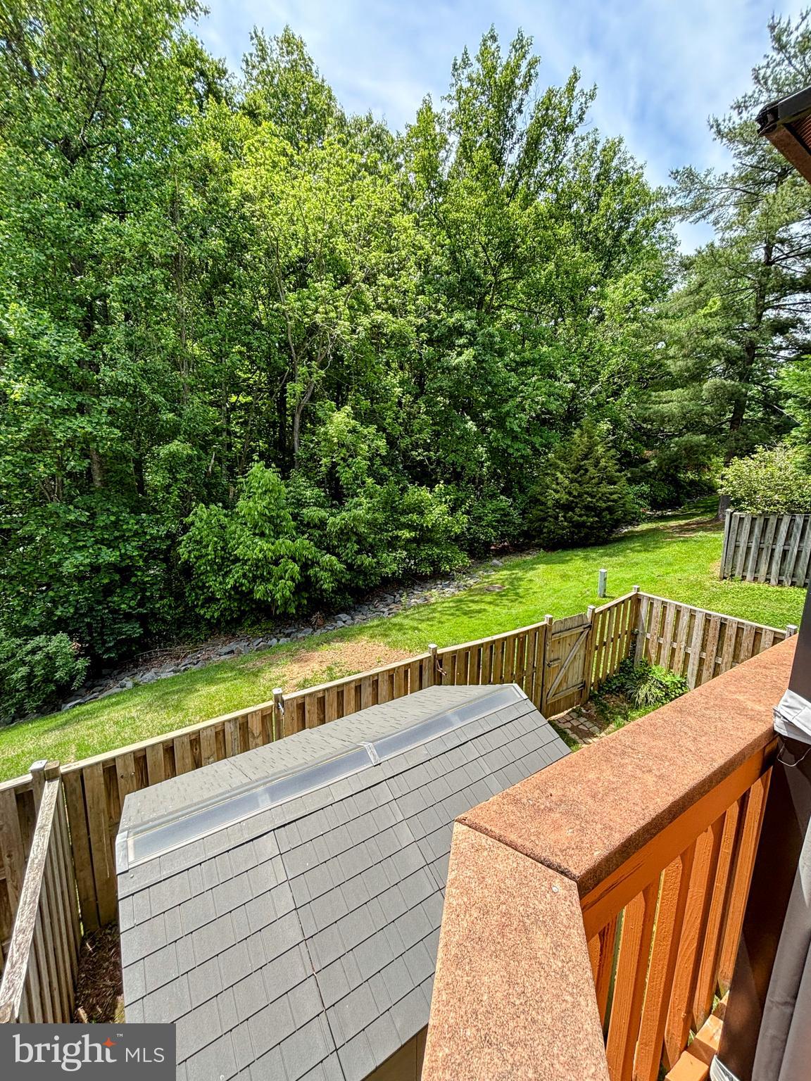 SINGLETONS GROVE - Residential Lease