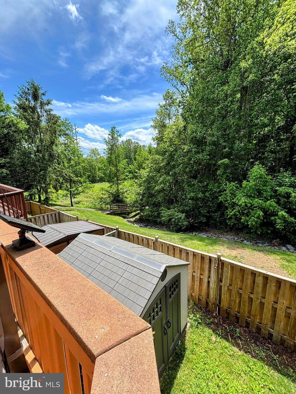 SINGLETONS GROVE - Residential Lease