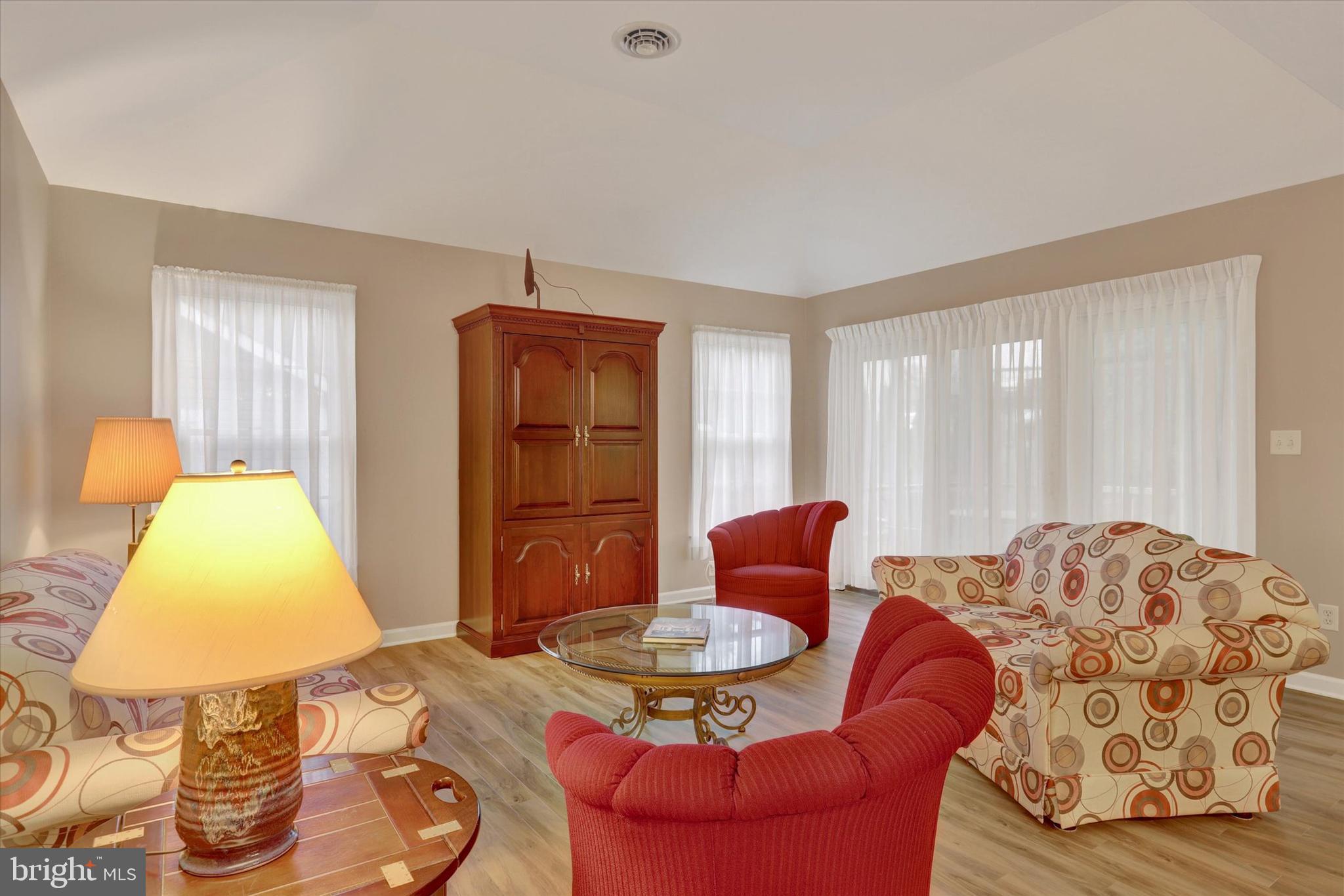 PENN NATIONAL GOLF COURSE COMMUNITY - Residential