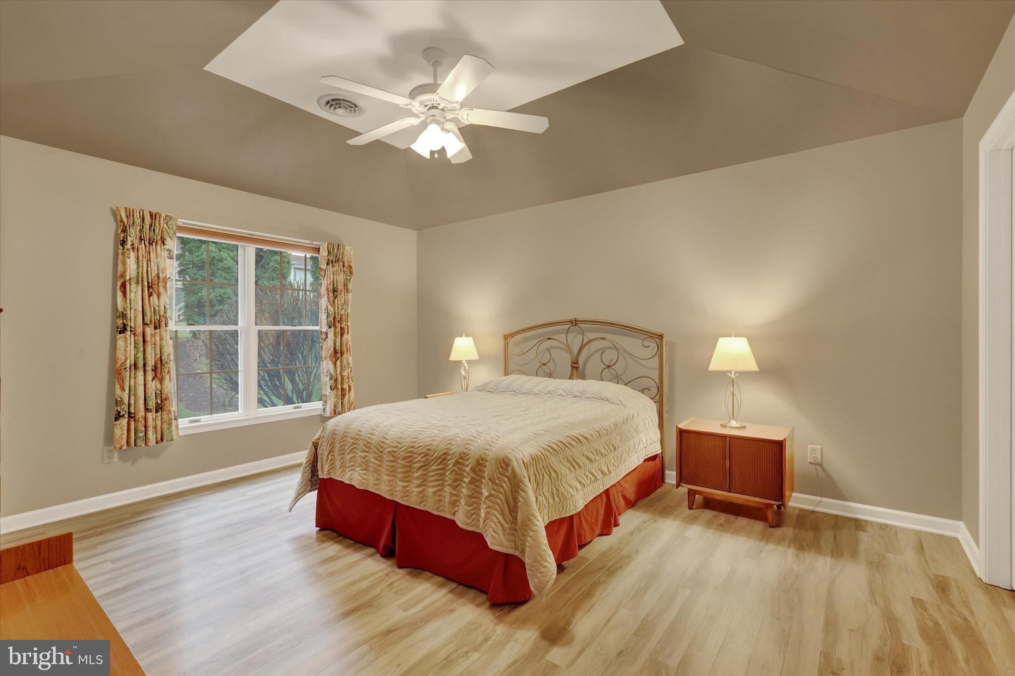 PENN NATIONAL GOLF COURSE COMMUNITY - Residential