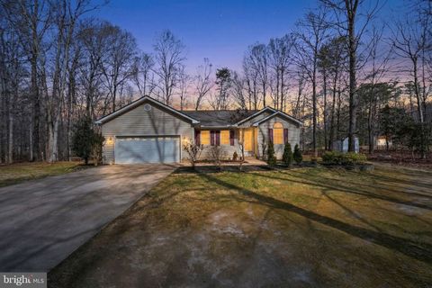 Homes For Sale - 9334 Inaugural Drive<br/> King George County, KING GEORGE, VA 22485