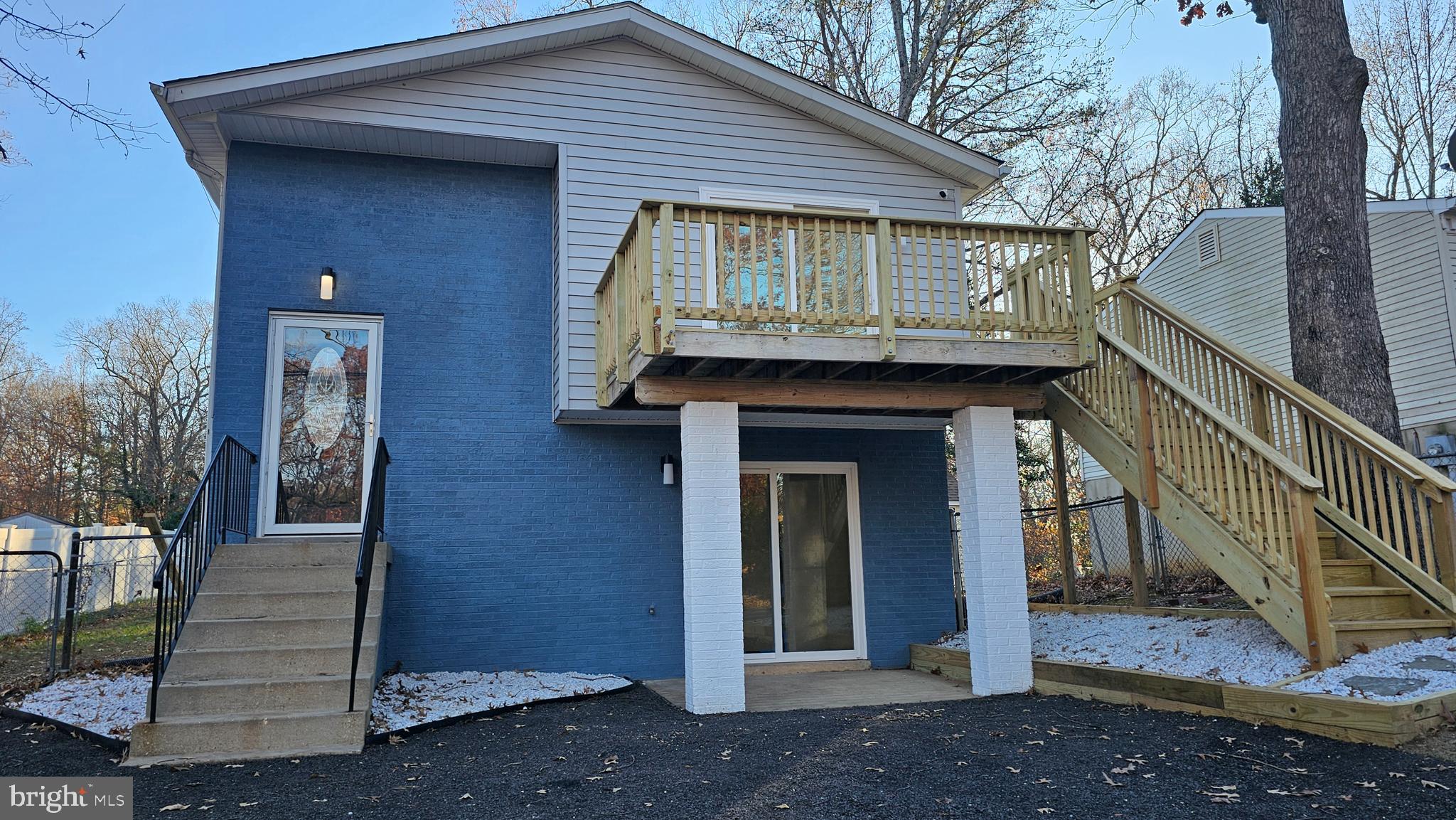 712 WHITE SANDS DRIVE