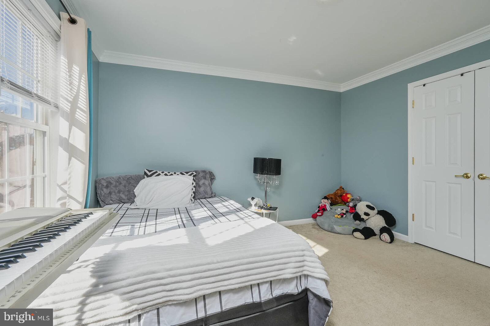 ELIZABETH'S CROSSING - Residential