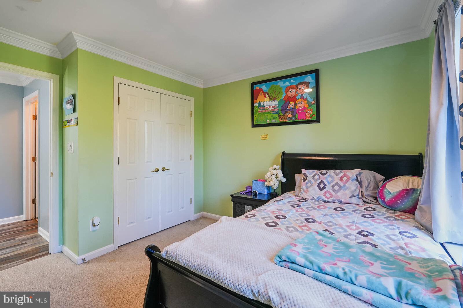 ELIZABETH'S CROSSING - Residential