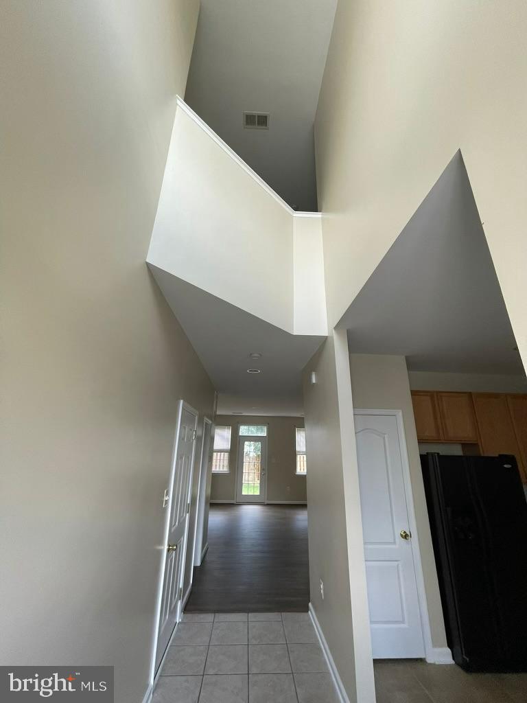 WAKELAND MANOR - Residential Lease