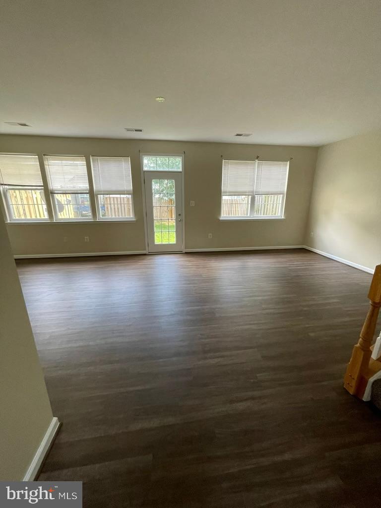 WAKELAND MANOR - Residential Lease