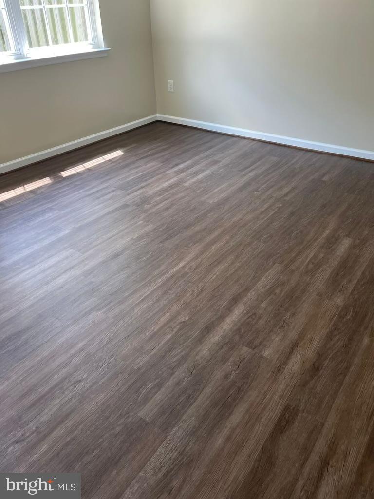 WAKELAND MANOR - Residential Lease