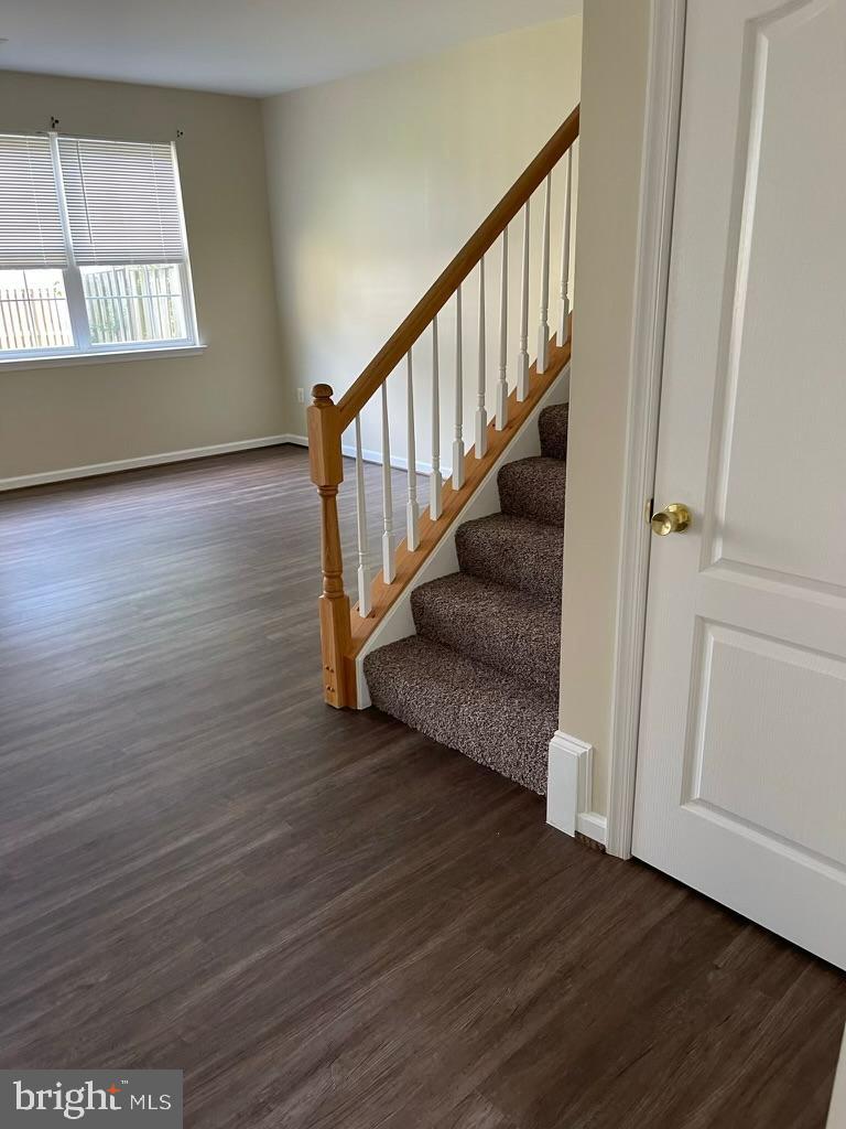 WAKELAND MANOR - Residential Lease