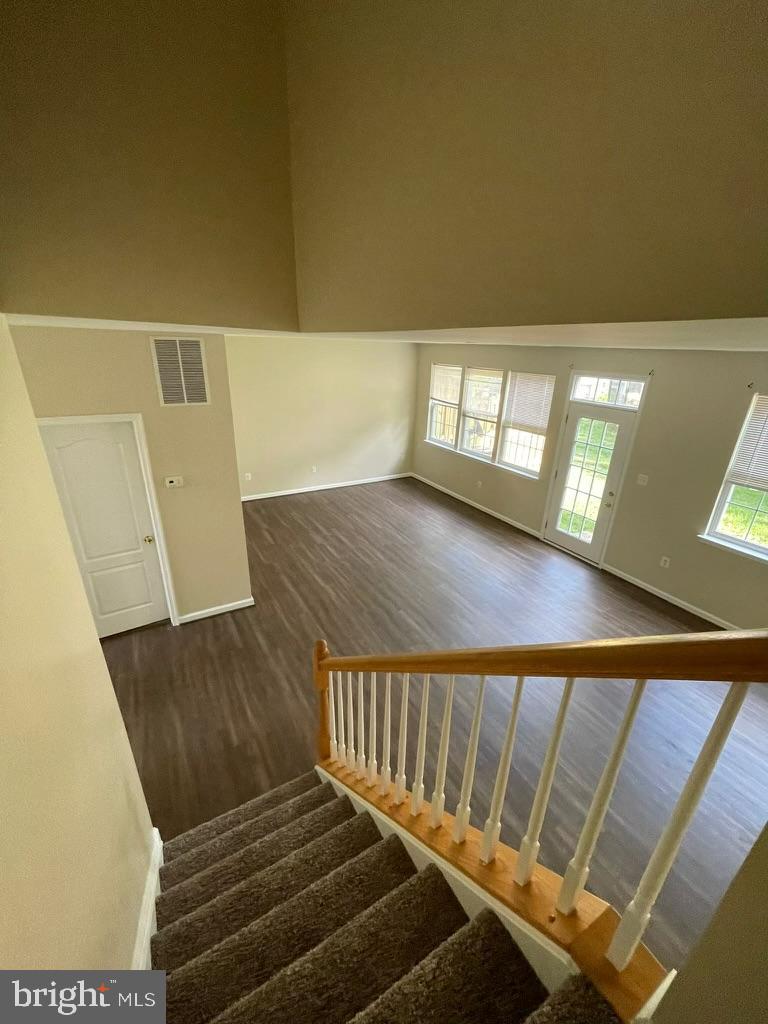 WAKELAND MANOR - Residential Lease