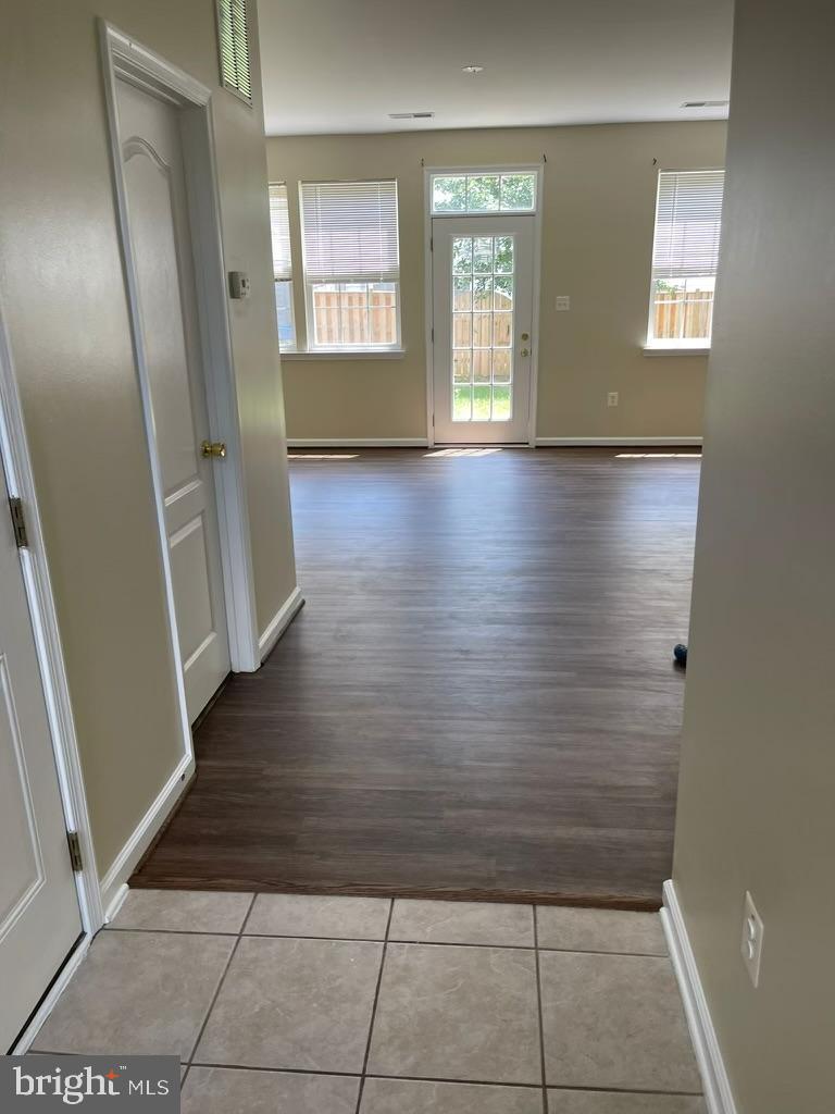 WAKELAND MANOR - Residential Lease