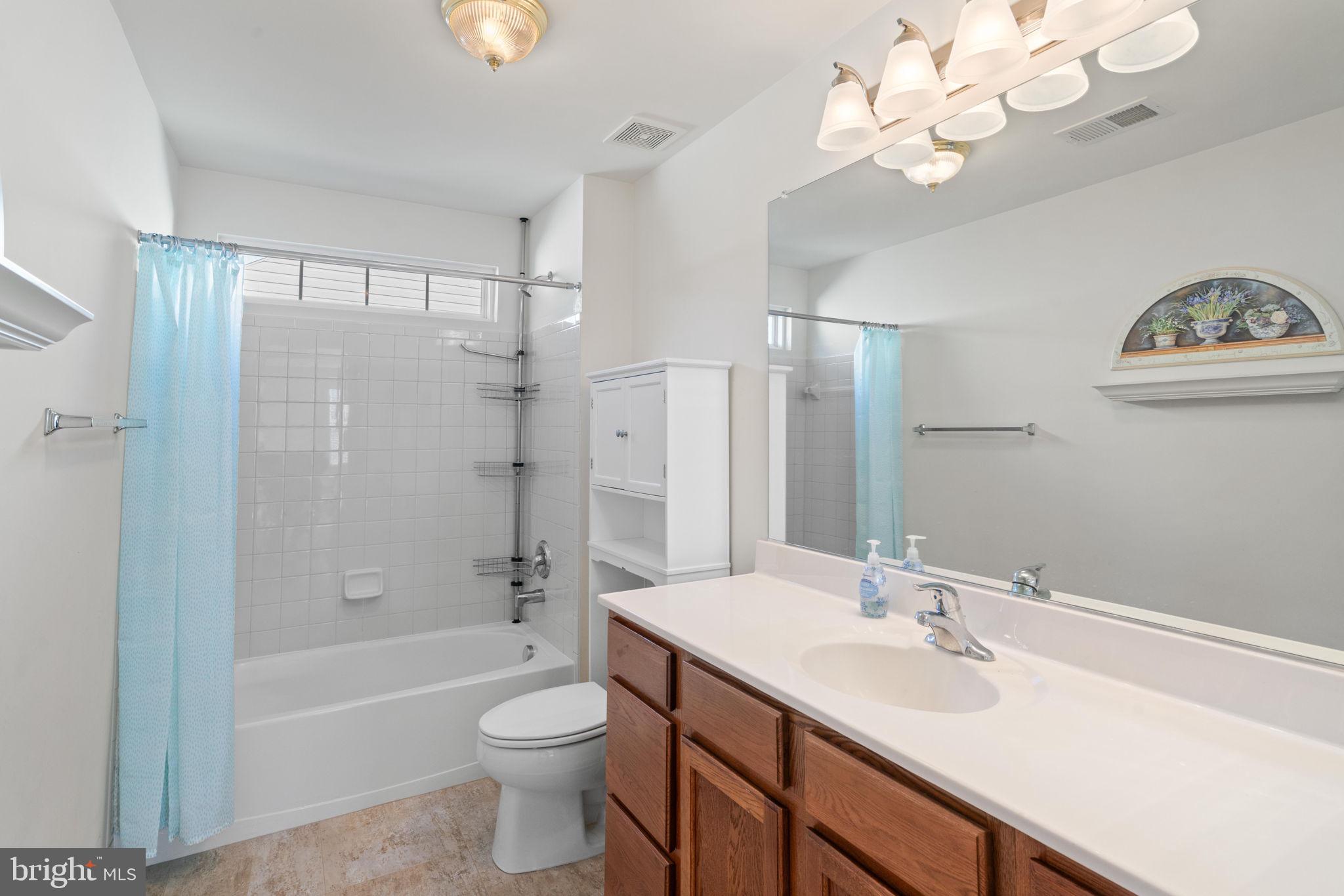 FOUR SEASONS IN HISTORIC VIRGINIA - Residential