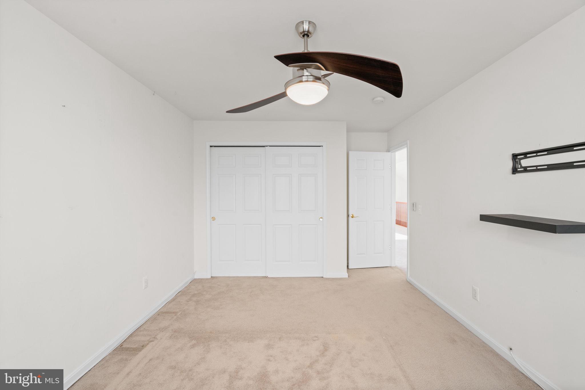 FOUR SEASONS IN HISTORIC VIRGINIA - Residential